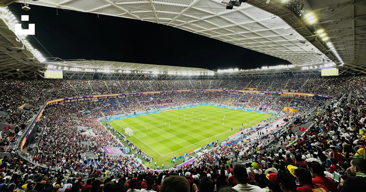 Un Grand Stade Rempli De Monde Photo Image Gratuite De Stade 974 Sur un-grand-stade-rempli-de-monde-photo-image-gratuite-de-stade-974-sur