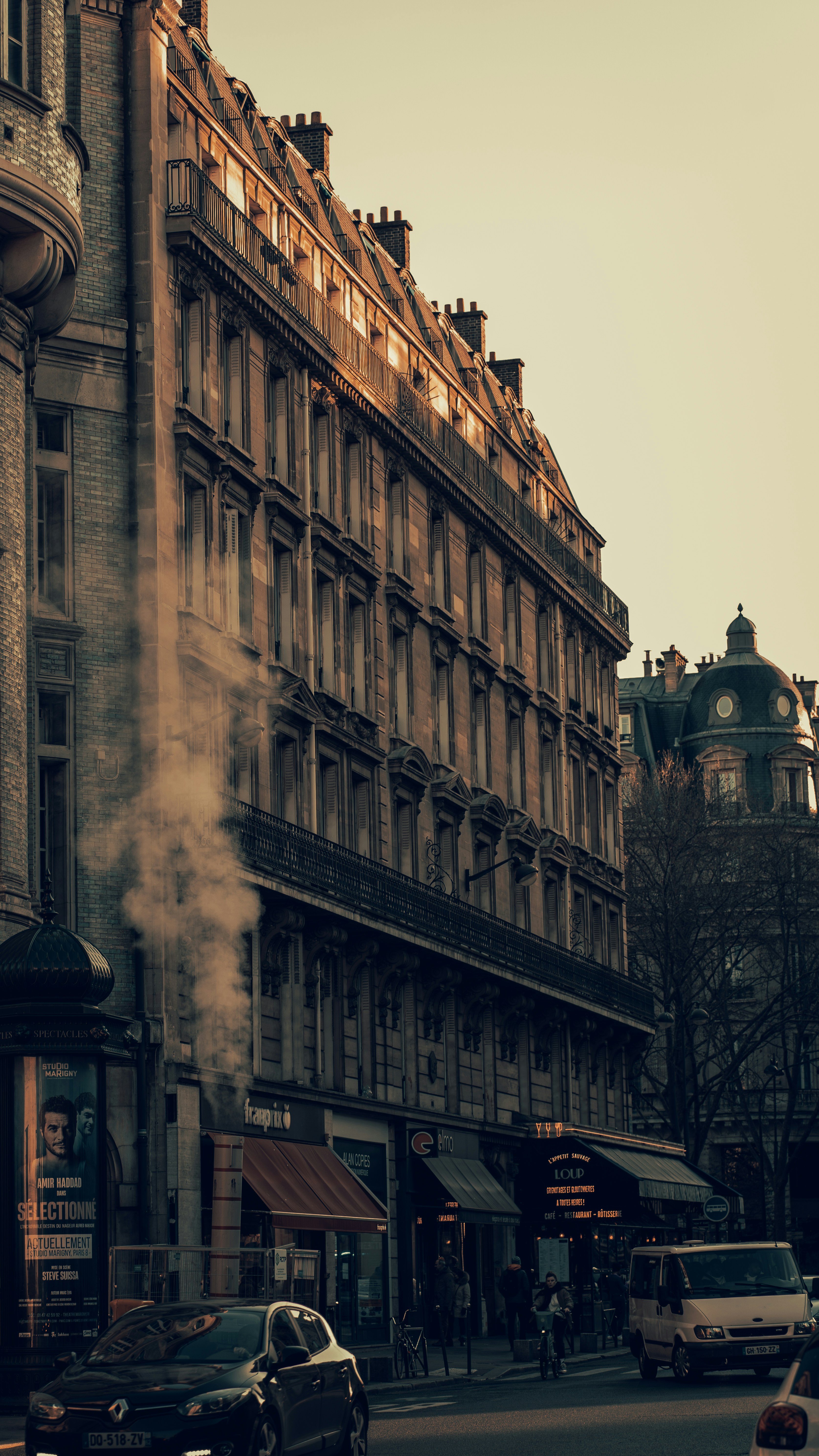 Photo by juleskassas