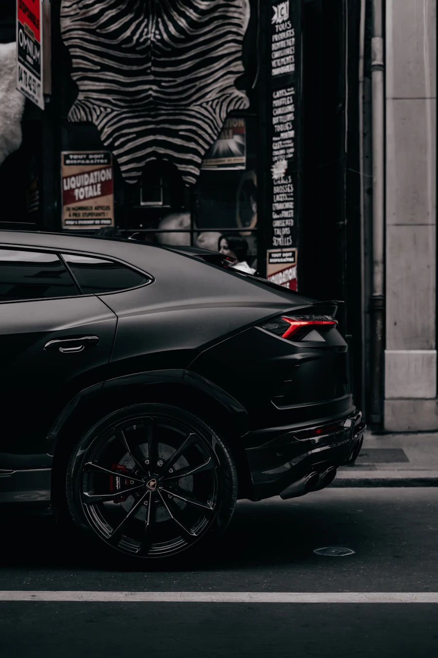 Black extended SUV, exterior