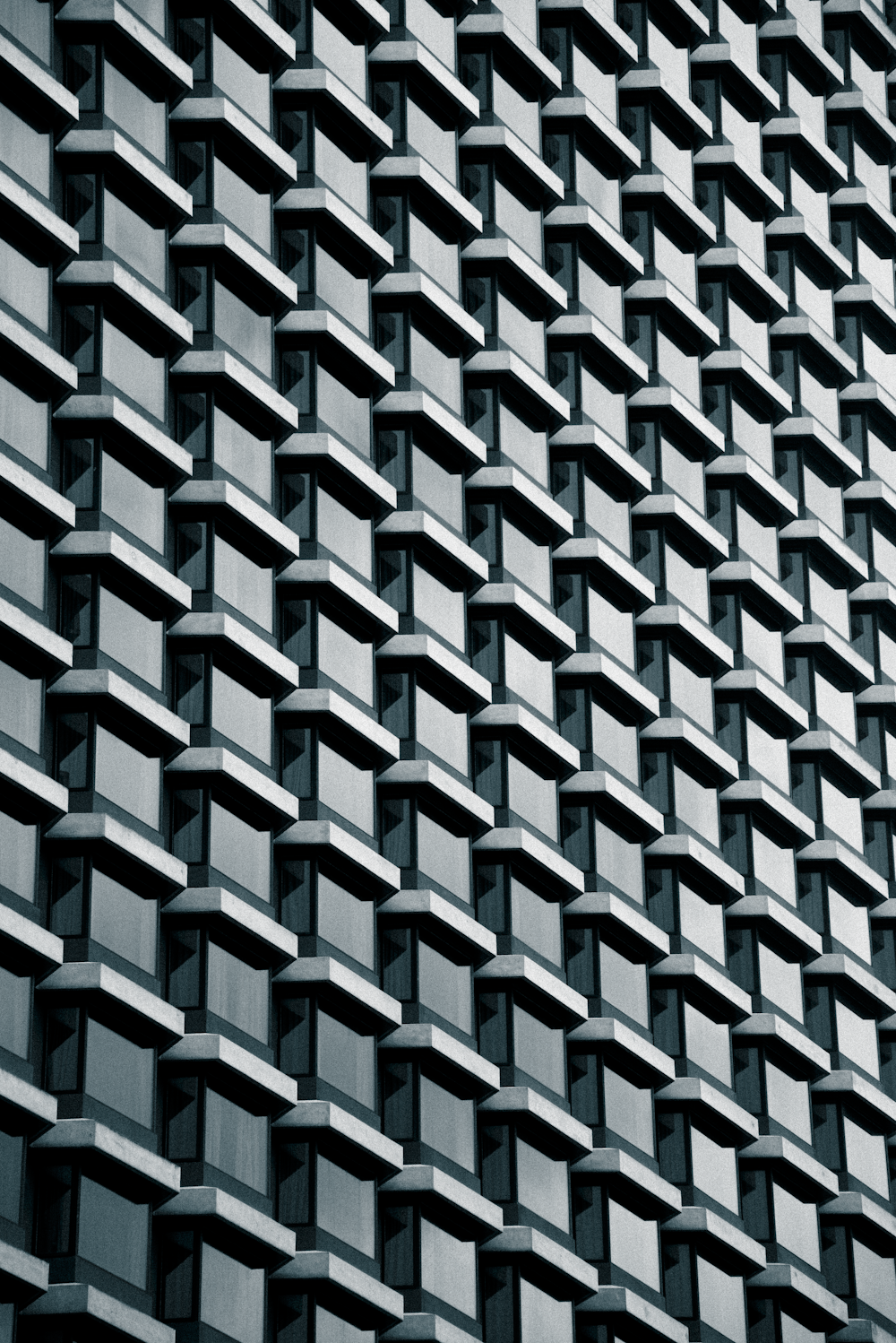 a black and white photo of a building