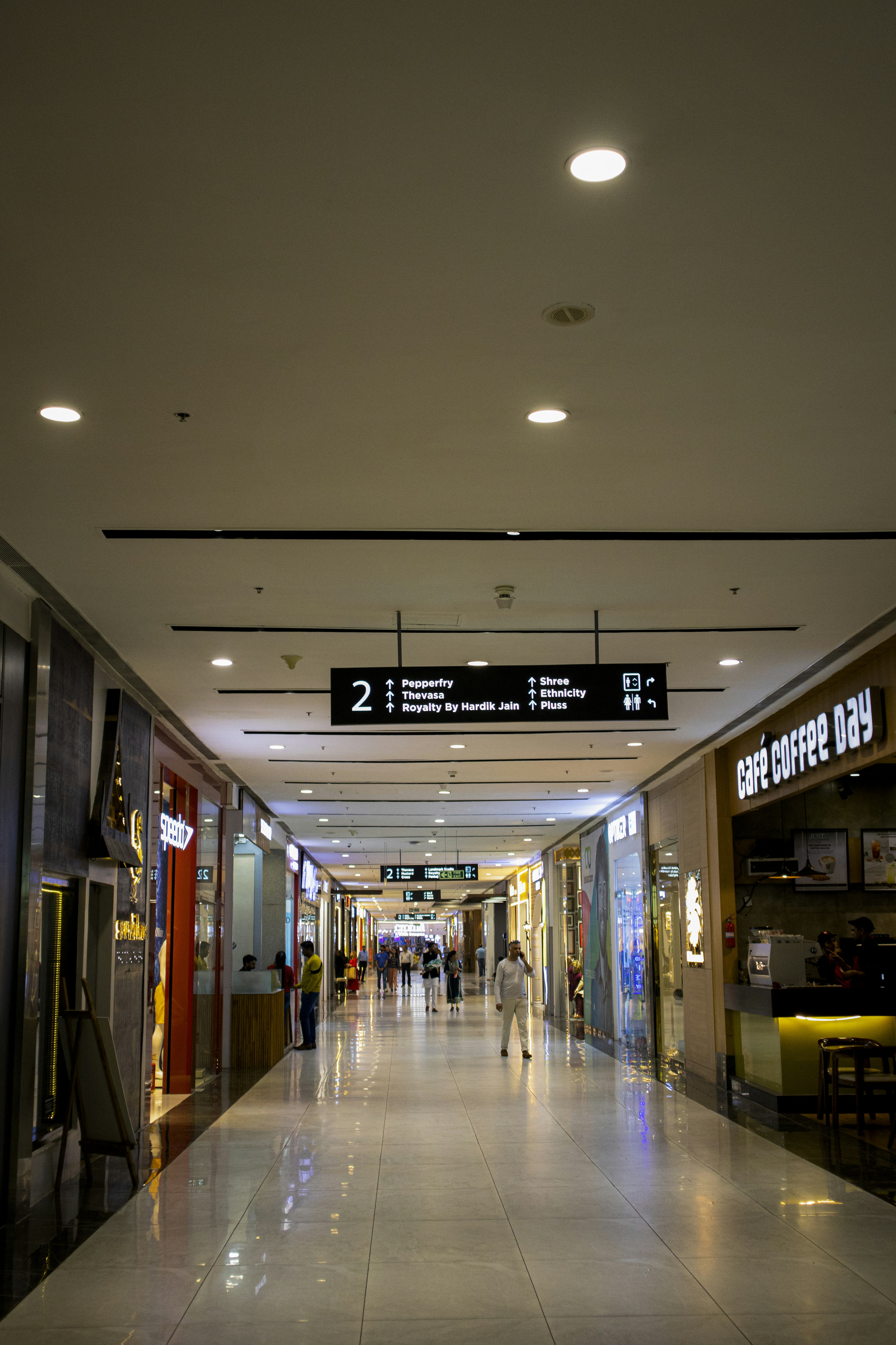 Advanced Strategies: Cost‑Aware Real‑Time Feature Stores in 2026