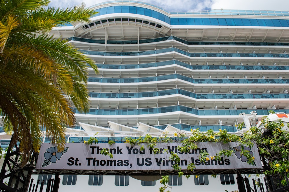 a sign that says thank you for visiting st thomas, us virgin islands