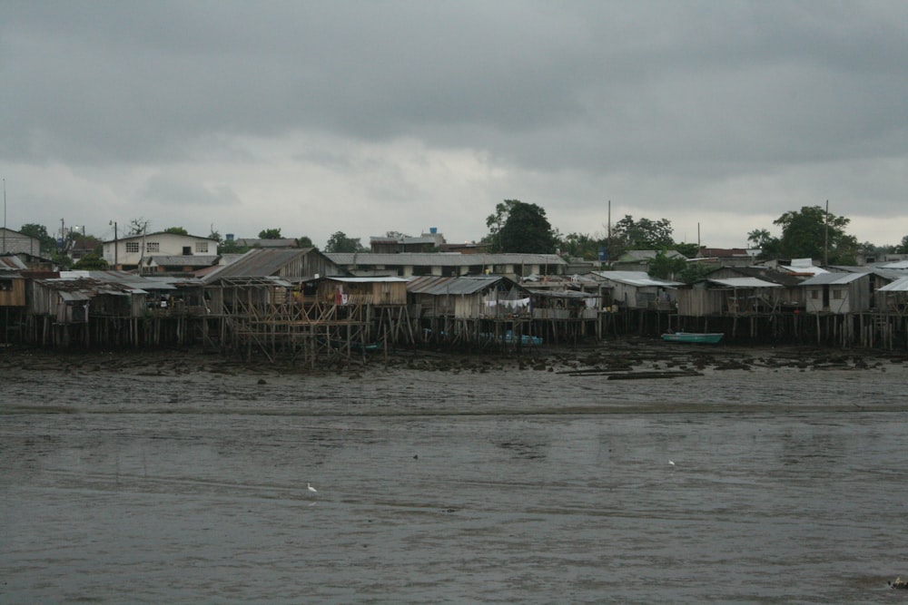 a body of water with houses on it