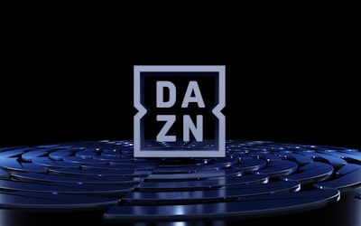 a 3d rendering of a maze with the word da zn in the center
