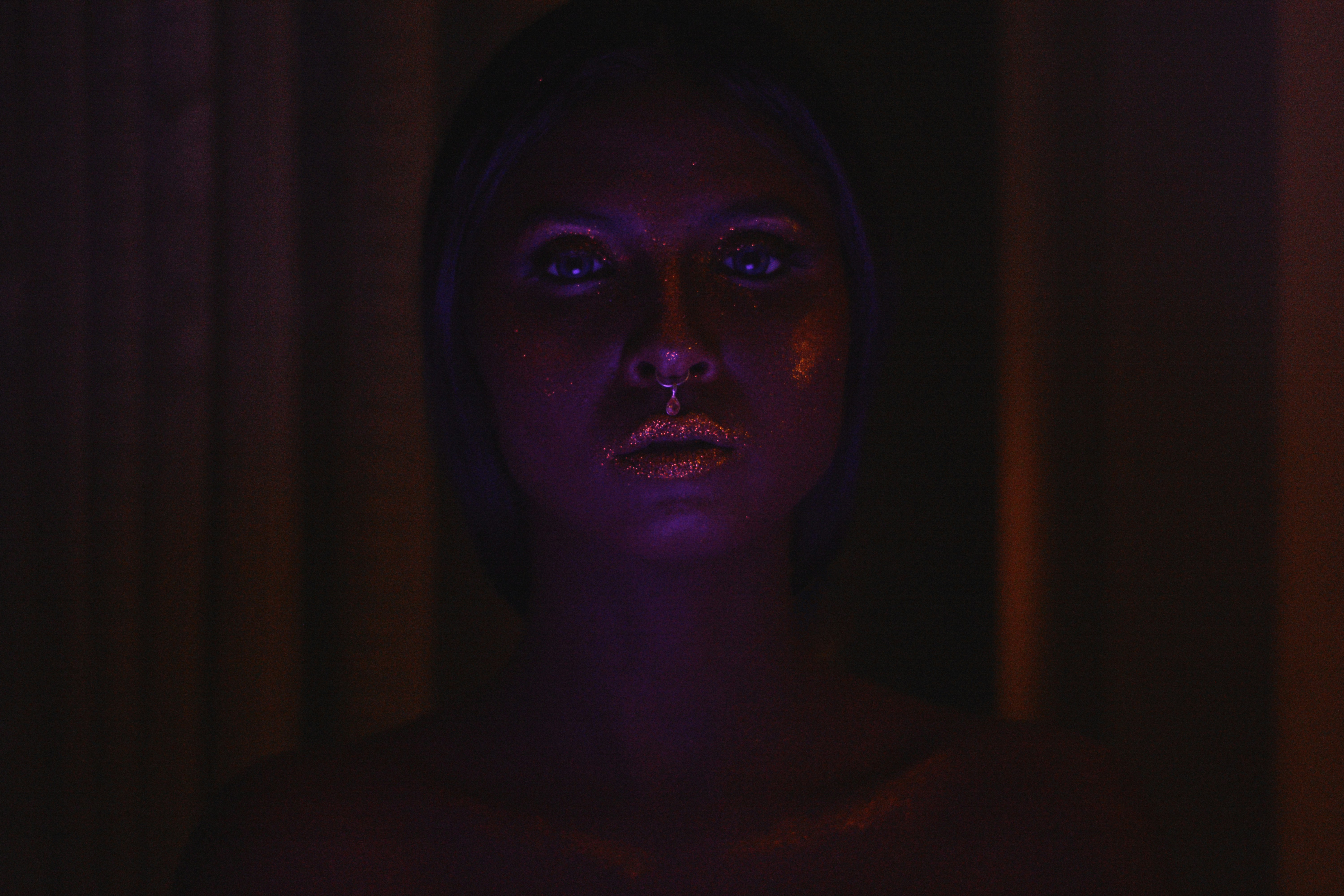 Fall Beauty Trends for a Warm, Cozy Glow