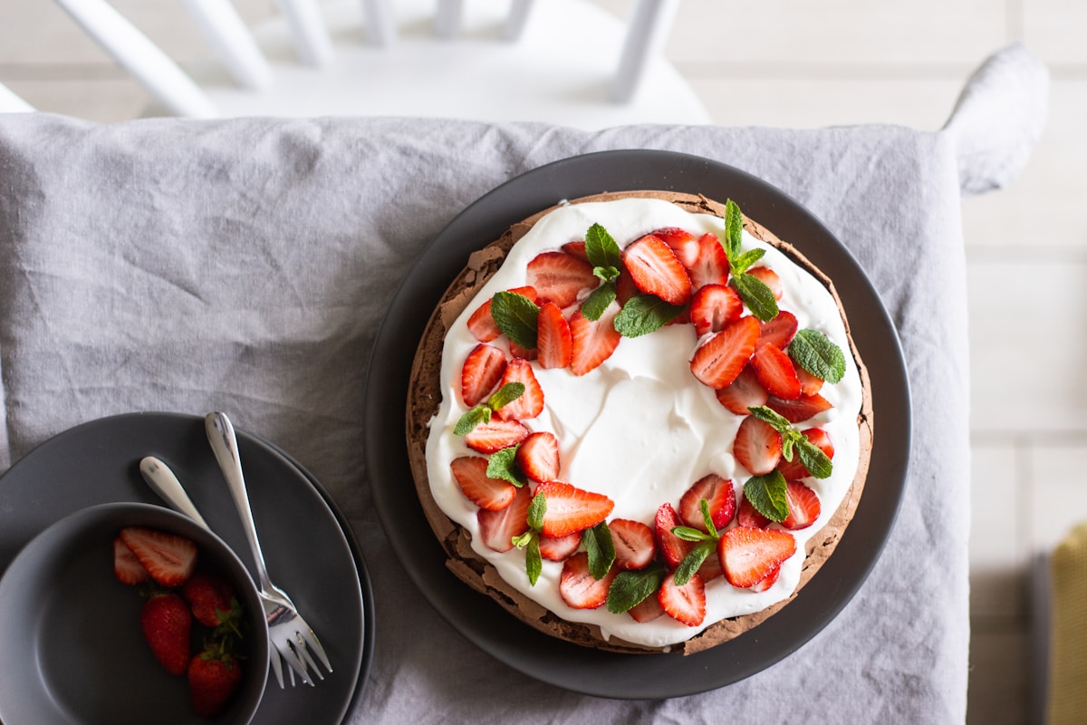 How Do I Stop Fresh Strawberries From Making My Cake Soggy?