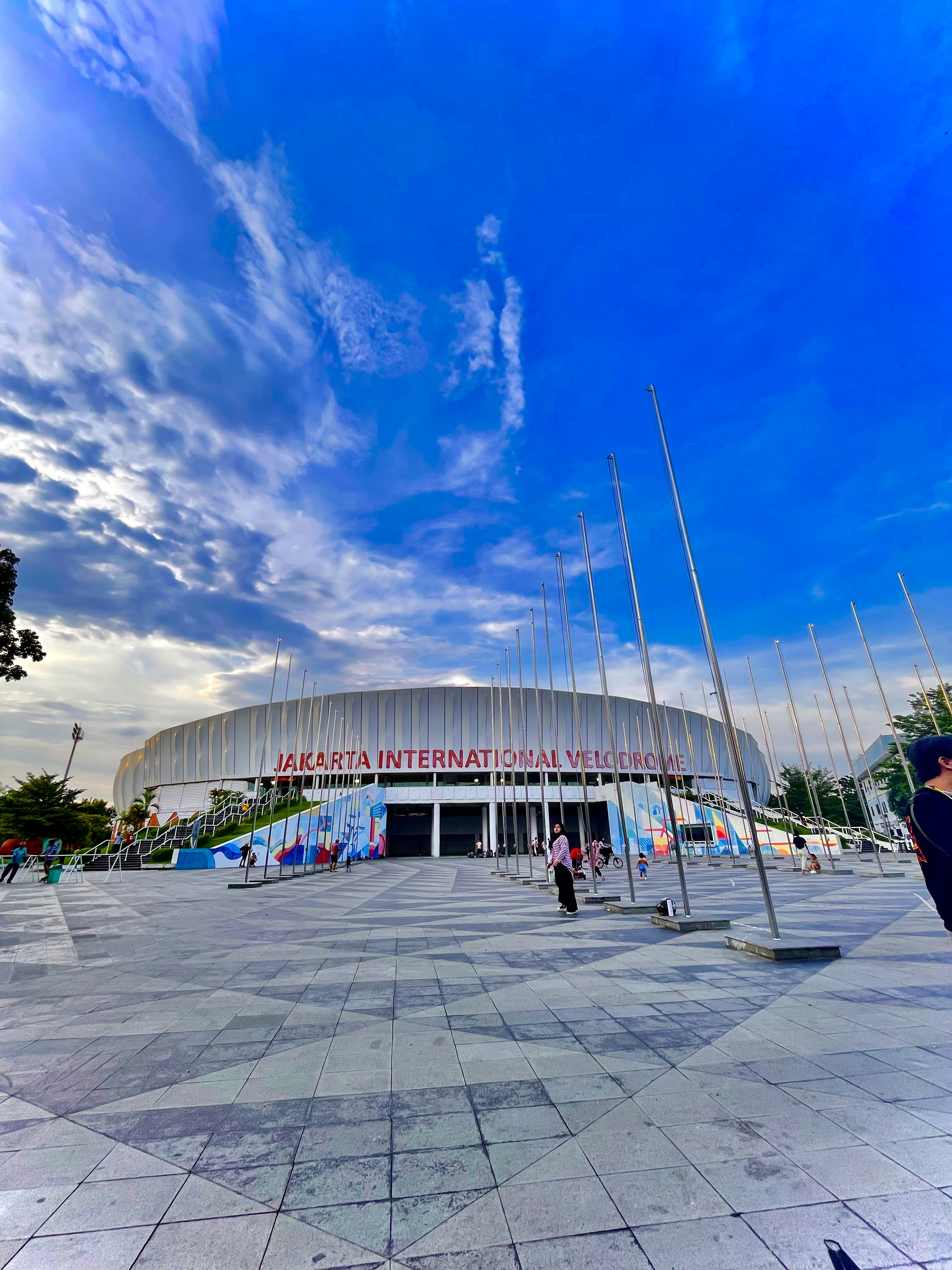 Teknologi Bertemu Olahraga: Samsung Hadir di Jakarta Running Festival 2025