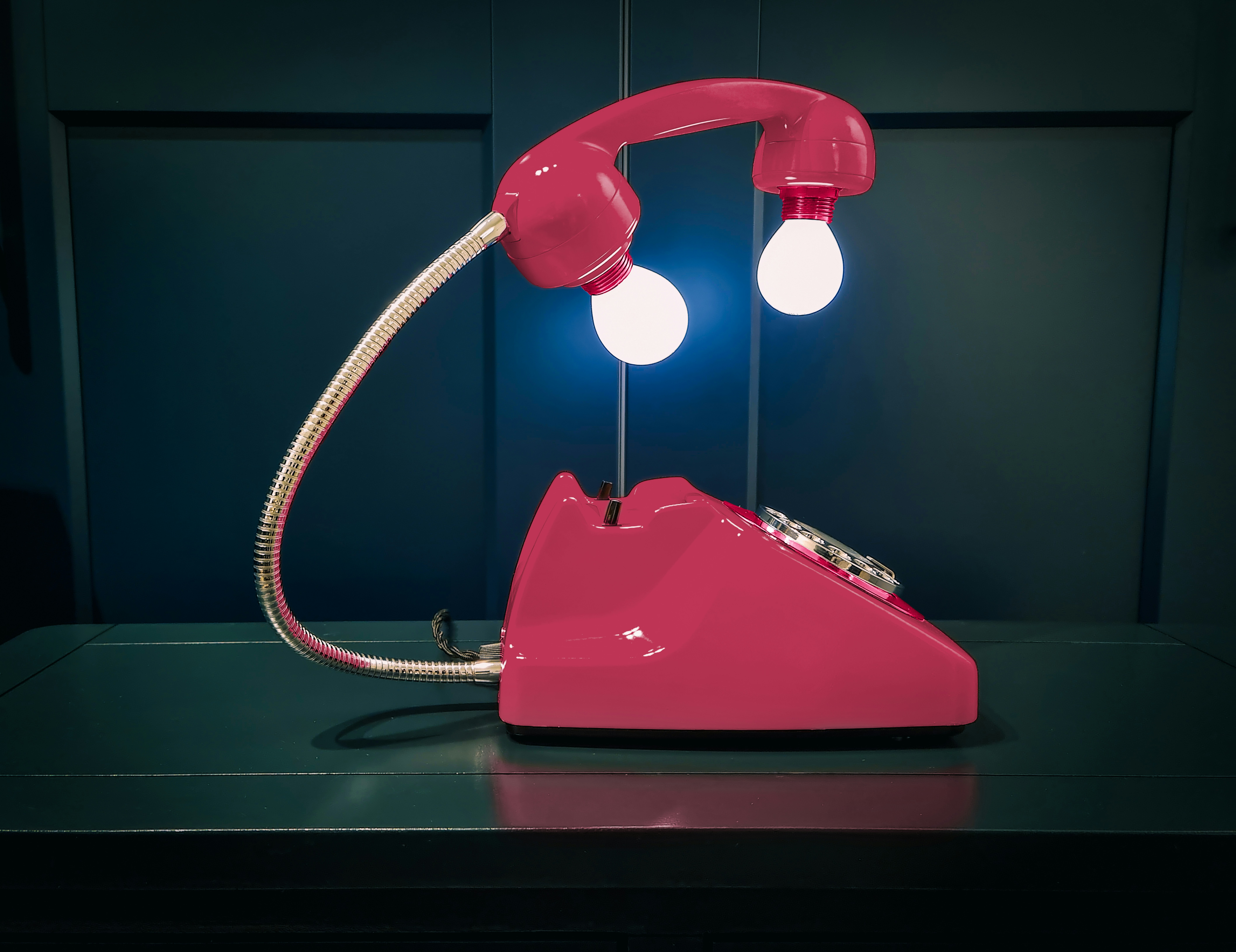 Upcycled magenta retro telephone lamp