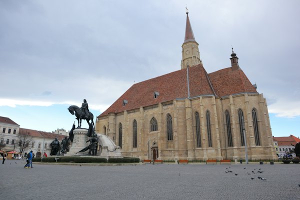 St Michael’s church and the Matthias Corvinus statue on Piața Unirii, Cluj-Napoca