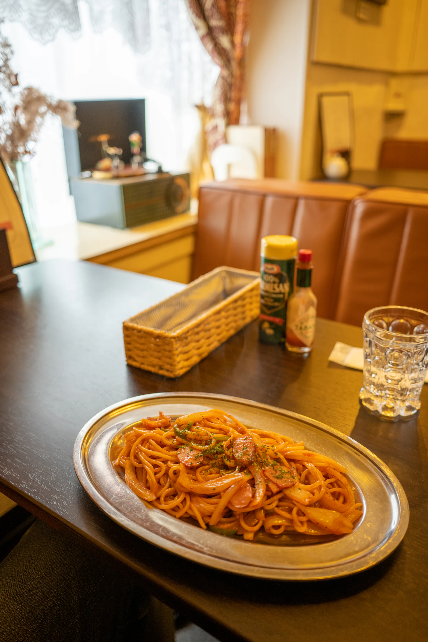 Spicy tomato rigatoni with pancetta and herbs
