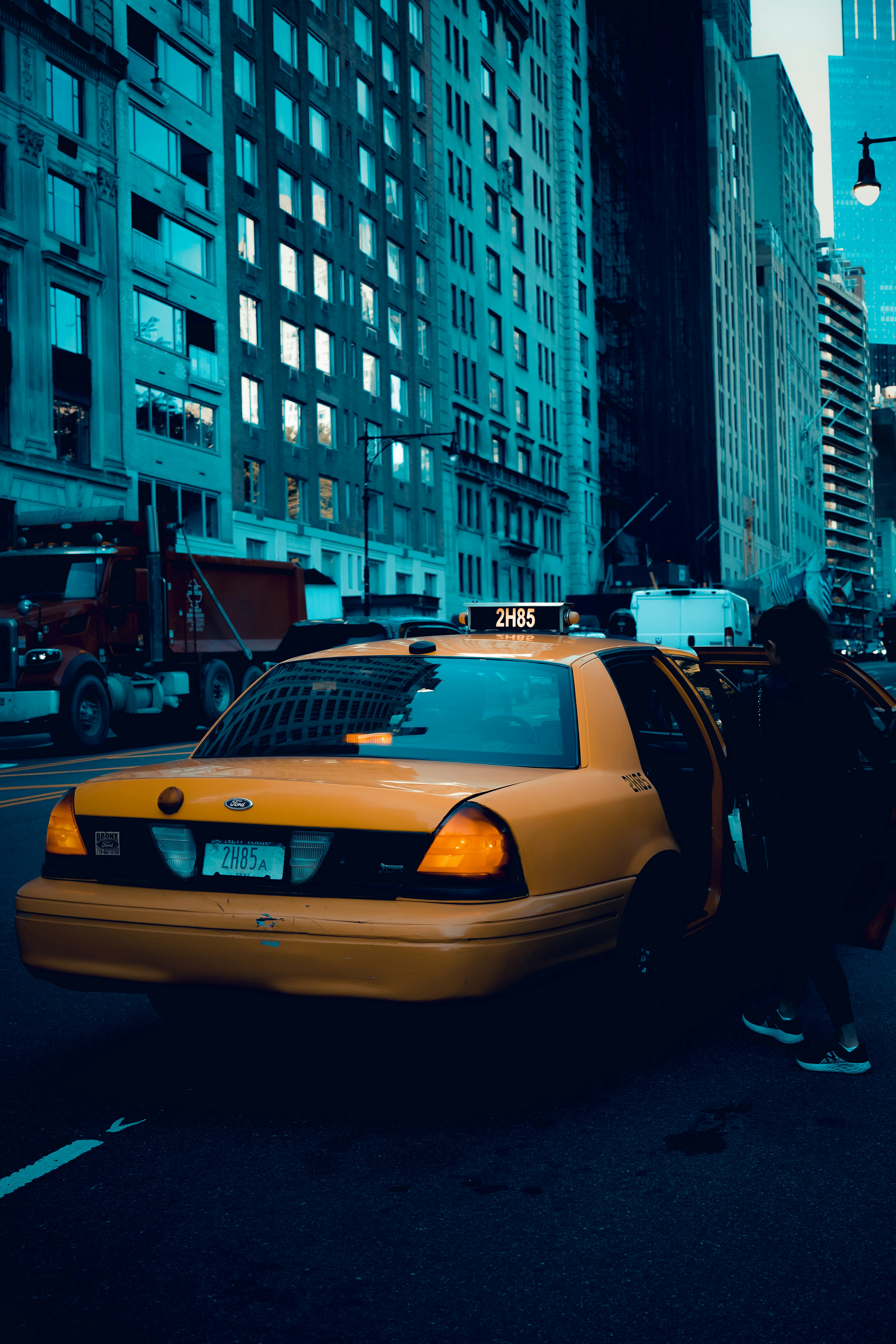 photo-1678796780807-339f82de2d54?ixid=M3wxMjA3fDB8MXxzZWFyY2h8N3x8Y2FyJTIwc2VydmljZSUyMG5ldyUyMHlvcmt8ZW58MHx8fHwxNzU0NDQzOTkxfDA\u0026ixlib=rb-4.1.0