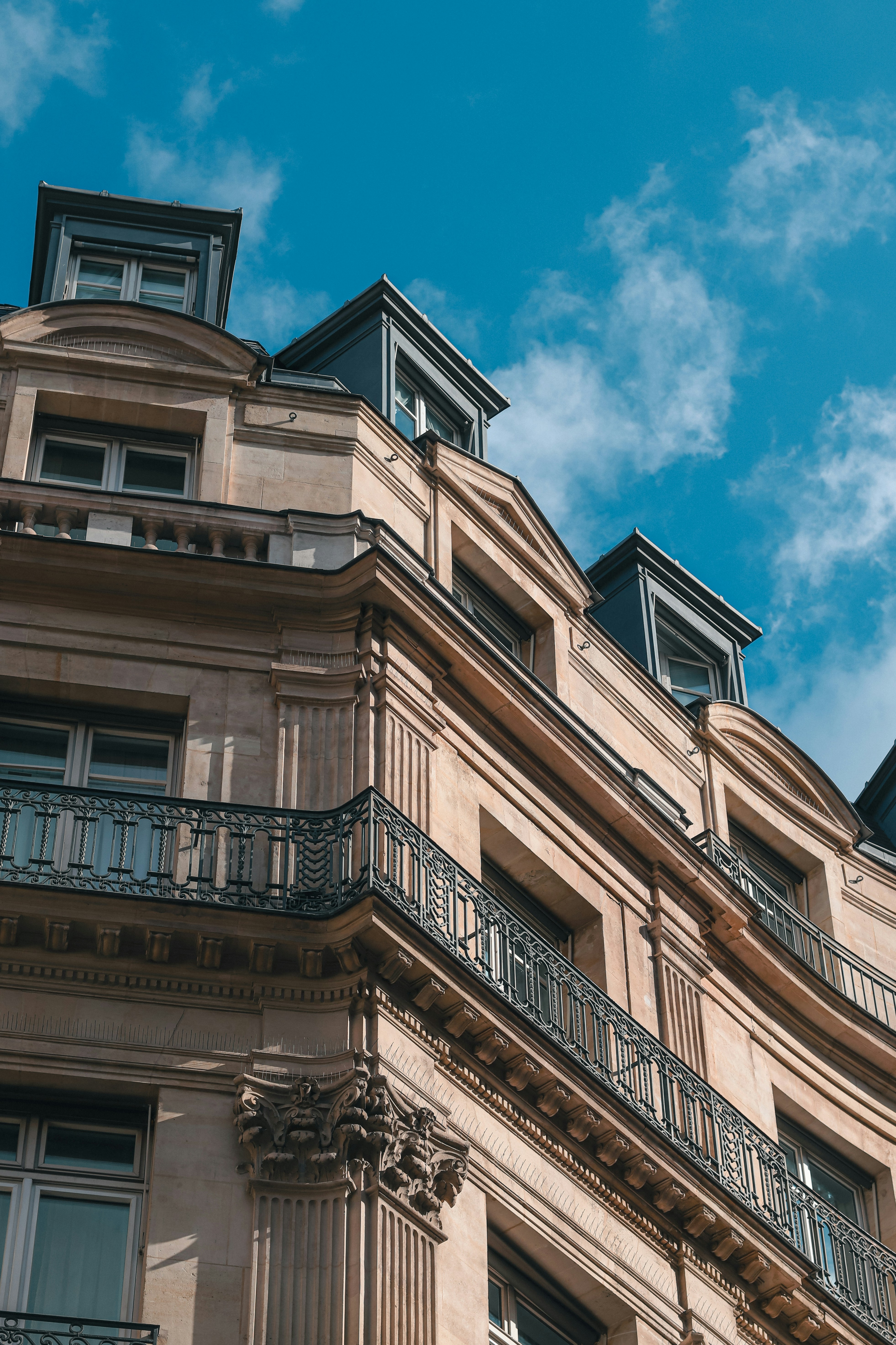 Photo by valentinlacoste