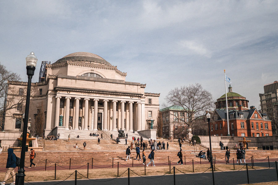 International students together on a US campus