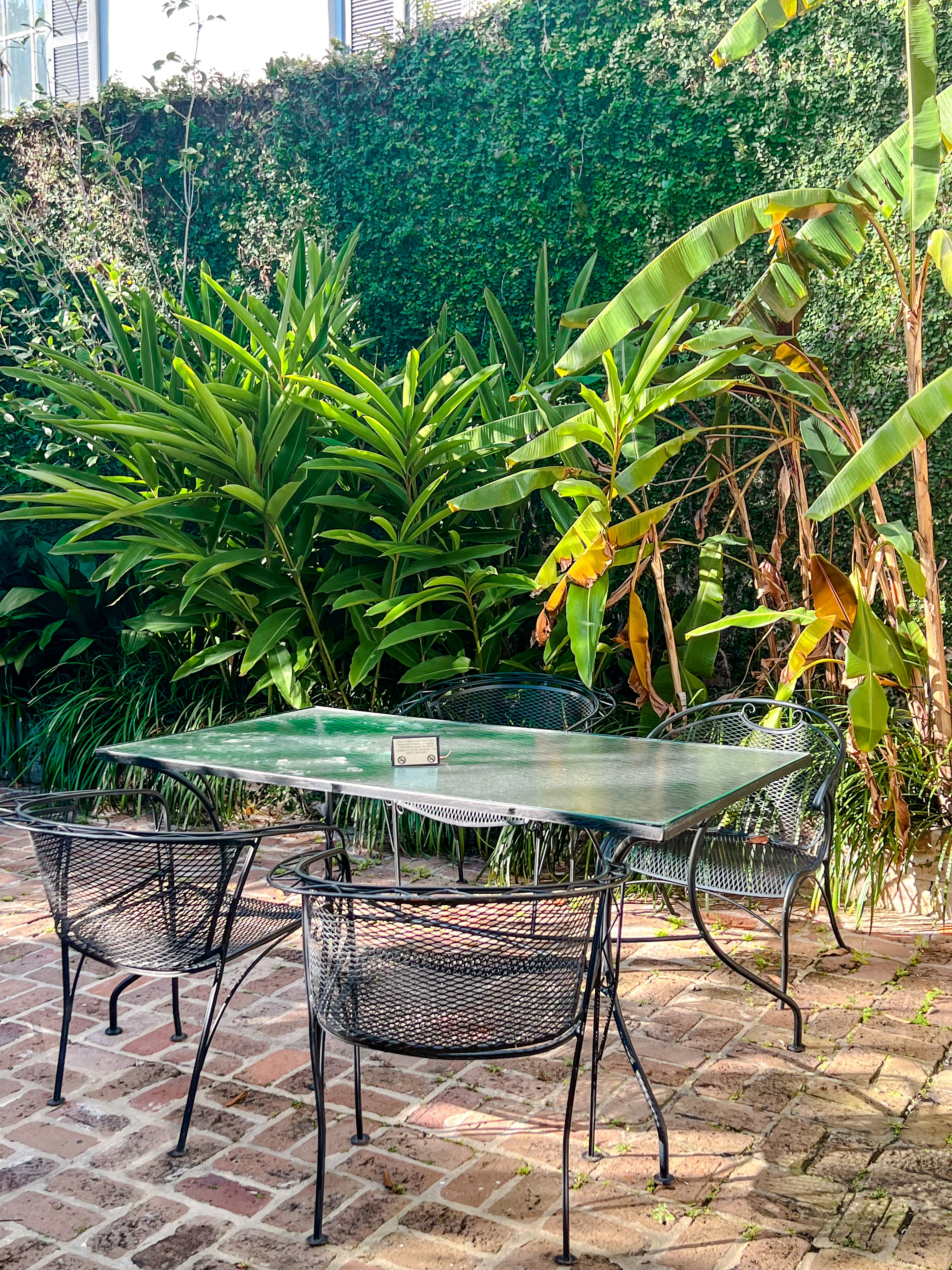 Éclat d'or Dining Table