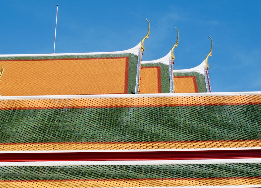 Photo 1678912065114 D2c6f69cbaac?q=85&w=1200&h=600&fit=crop