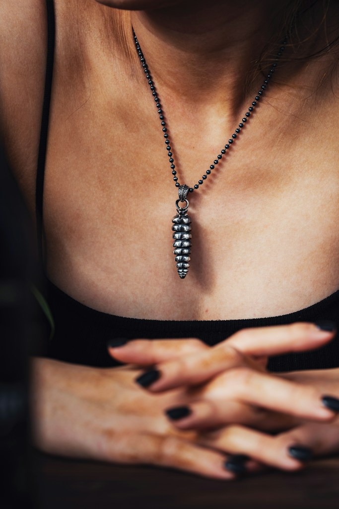 Minimal Pendant Necklace