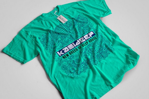 Photo 1678951553950 90123af8b2eb?q=85&w=500&h=500&fit=crop