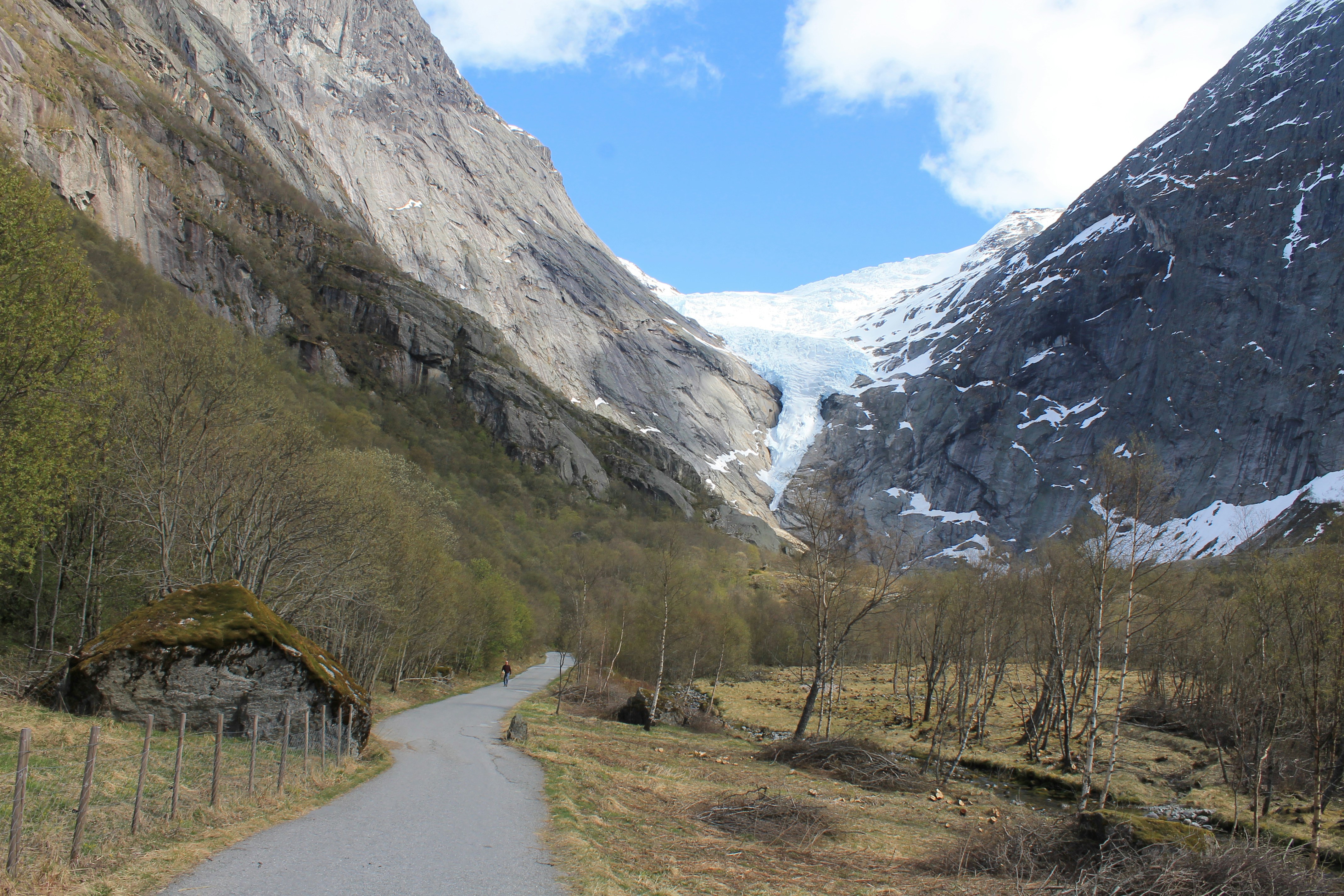 What Is a Glacier? How Glaciers Form and Shape the Land