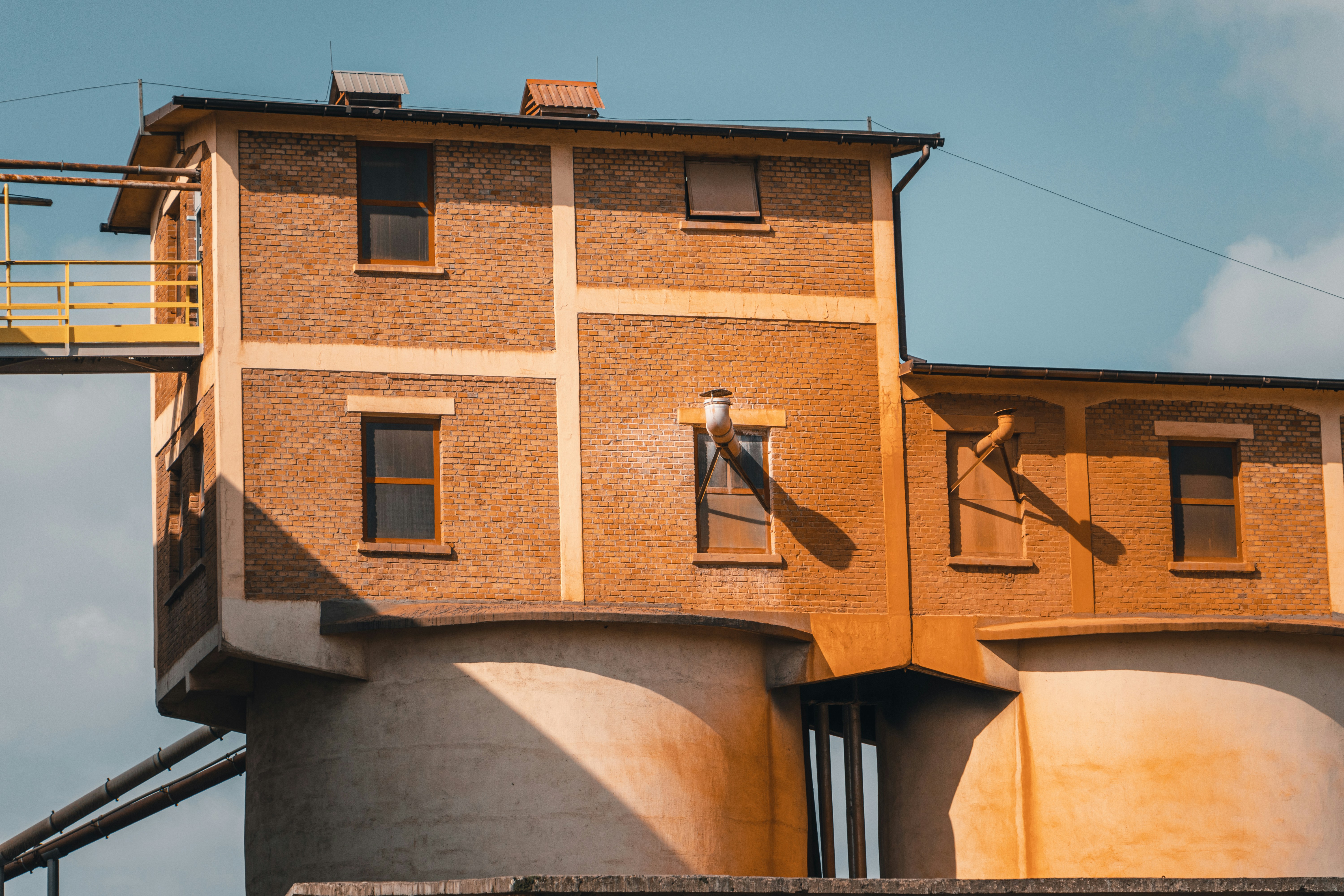 Industrial building with water tanks