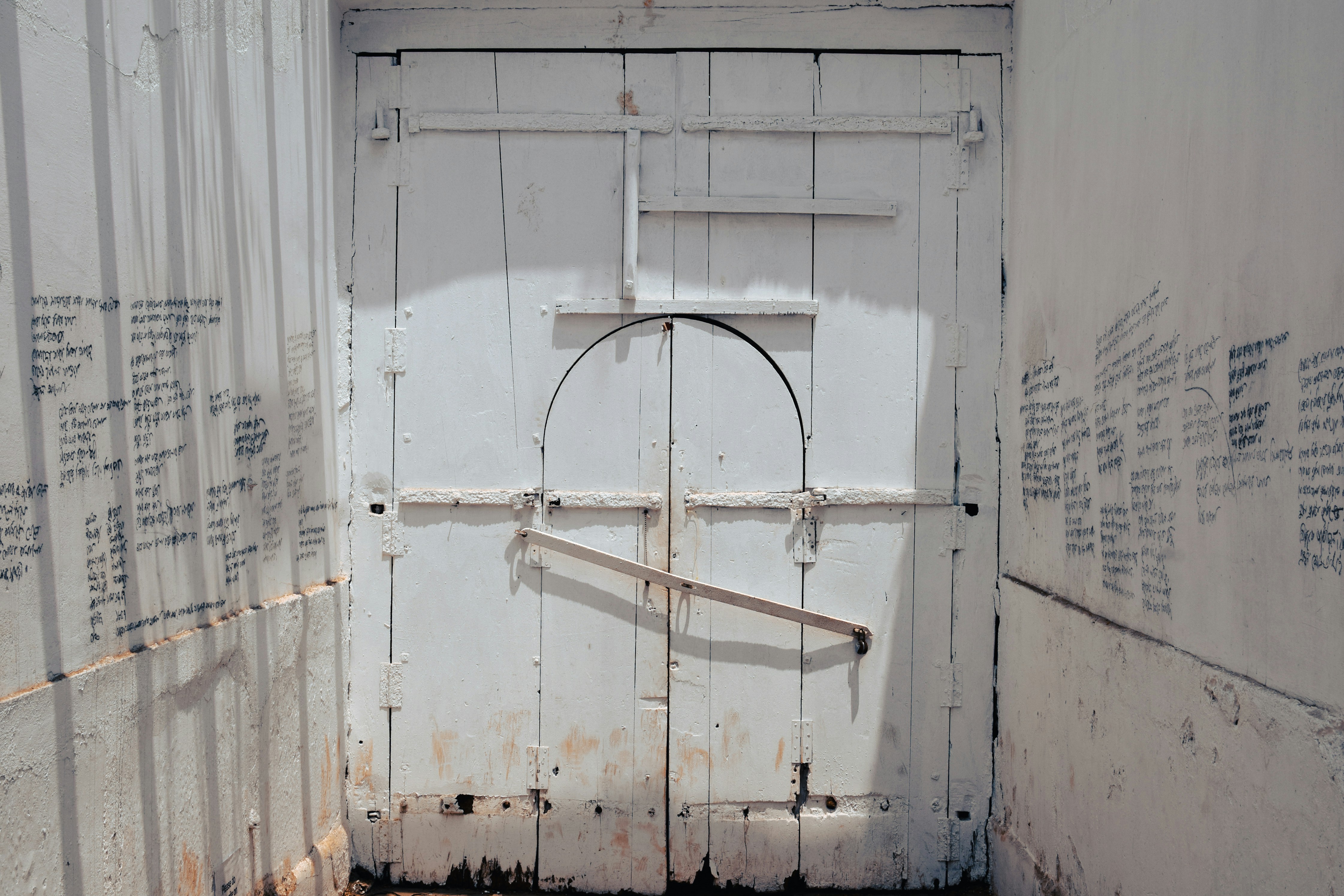 Photo by mohnishlandge