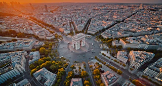 aerial view of arc de triomphe