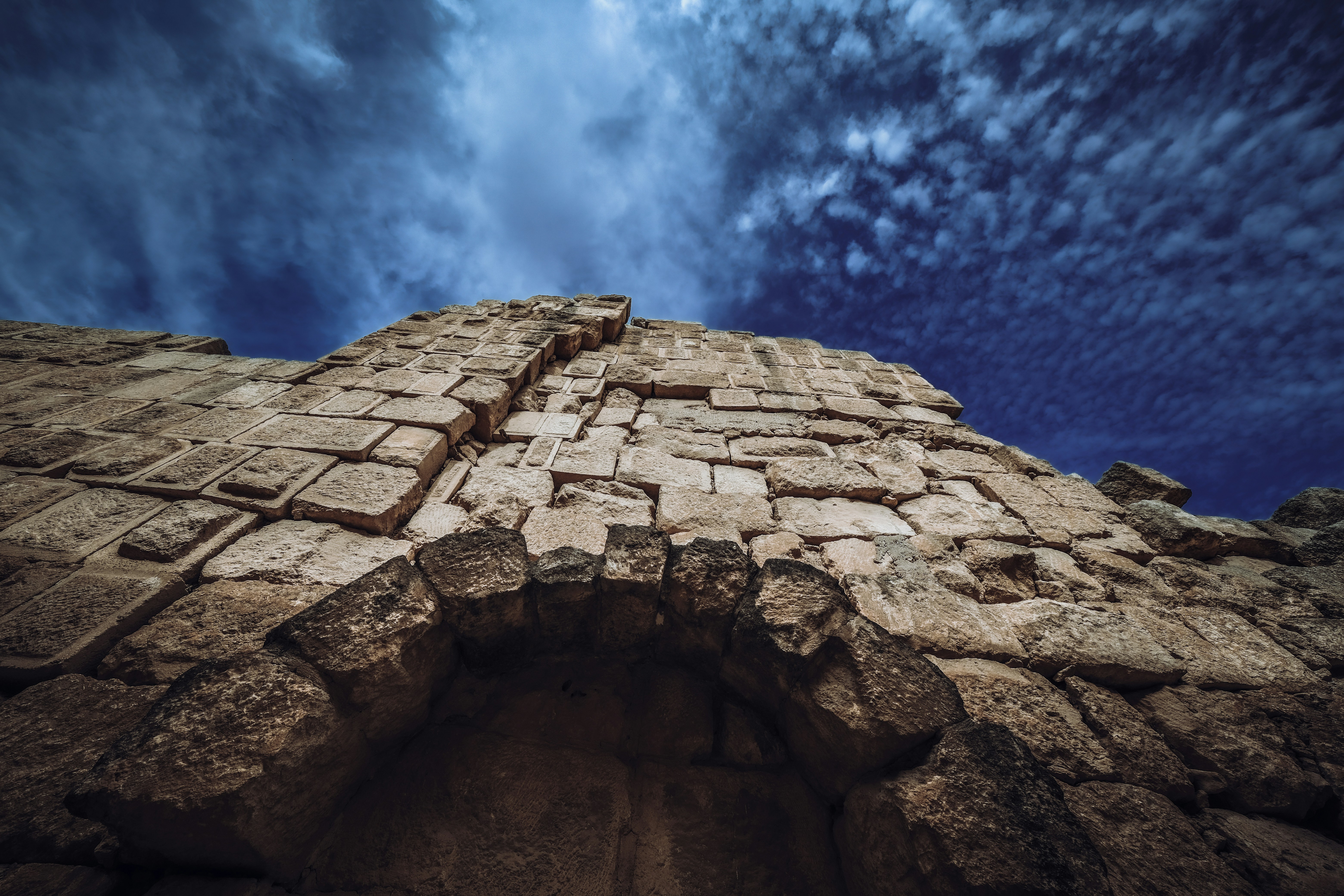 Photo by francesco_ungaro