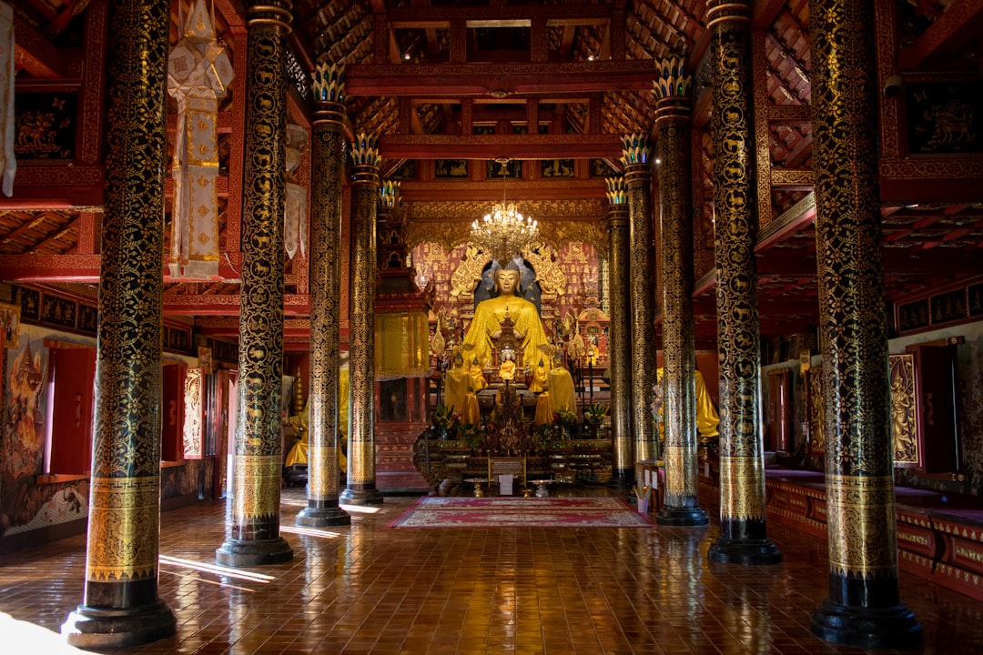 พระพุทธสิหิงส์ วัดศรีดอนชัย, ปาย แม่ฮ่องสอน Wat Sri Don Chai (Pai), Mae Hong Son, Thailand