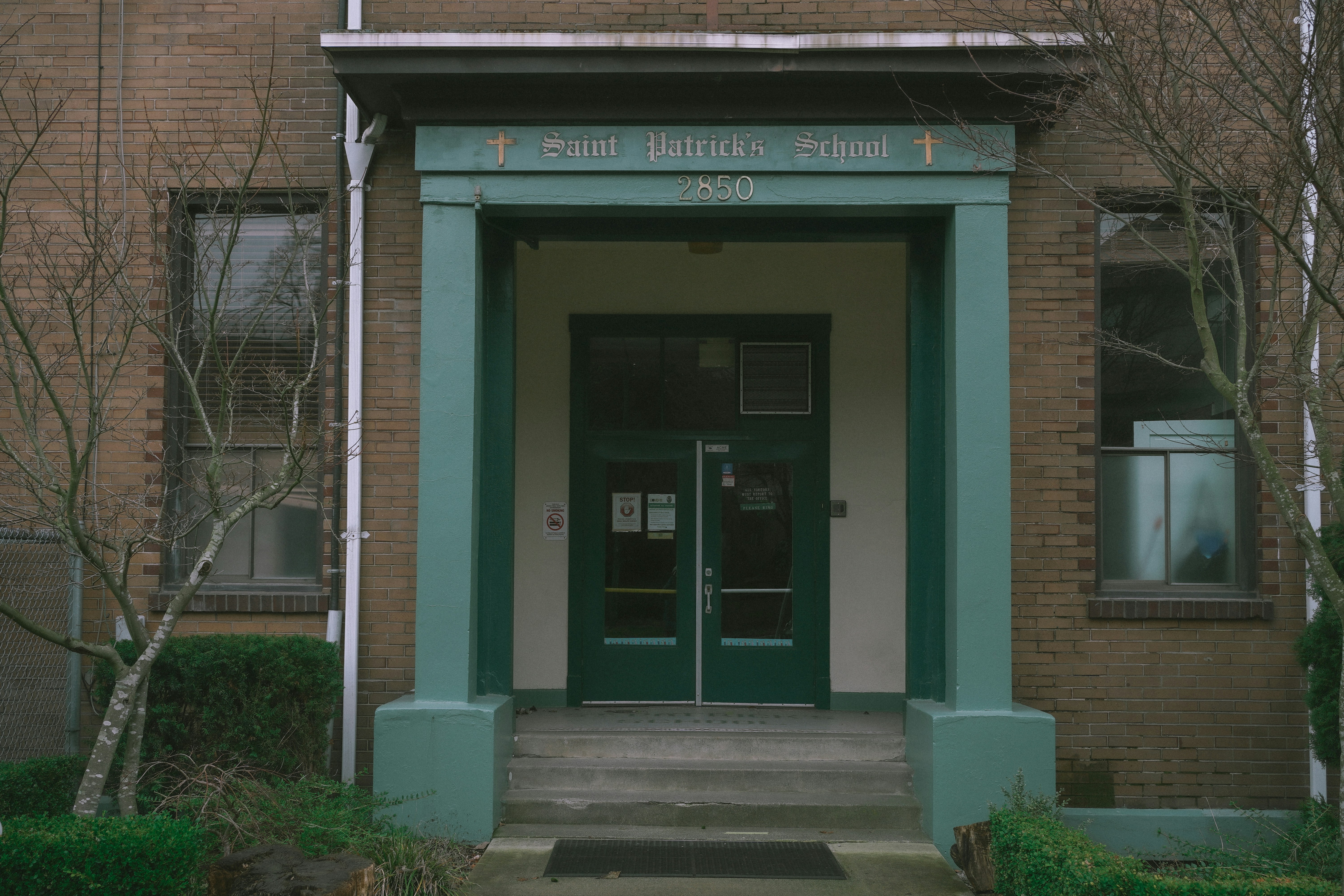 Exterior of an elementary school building with the main entrance visible