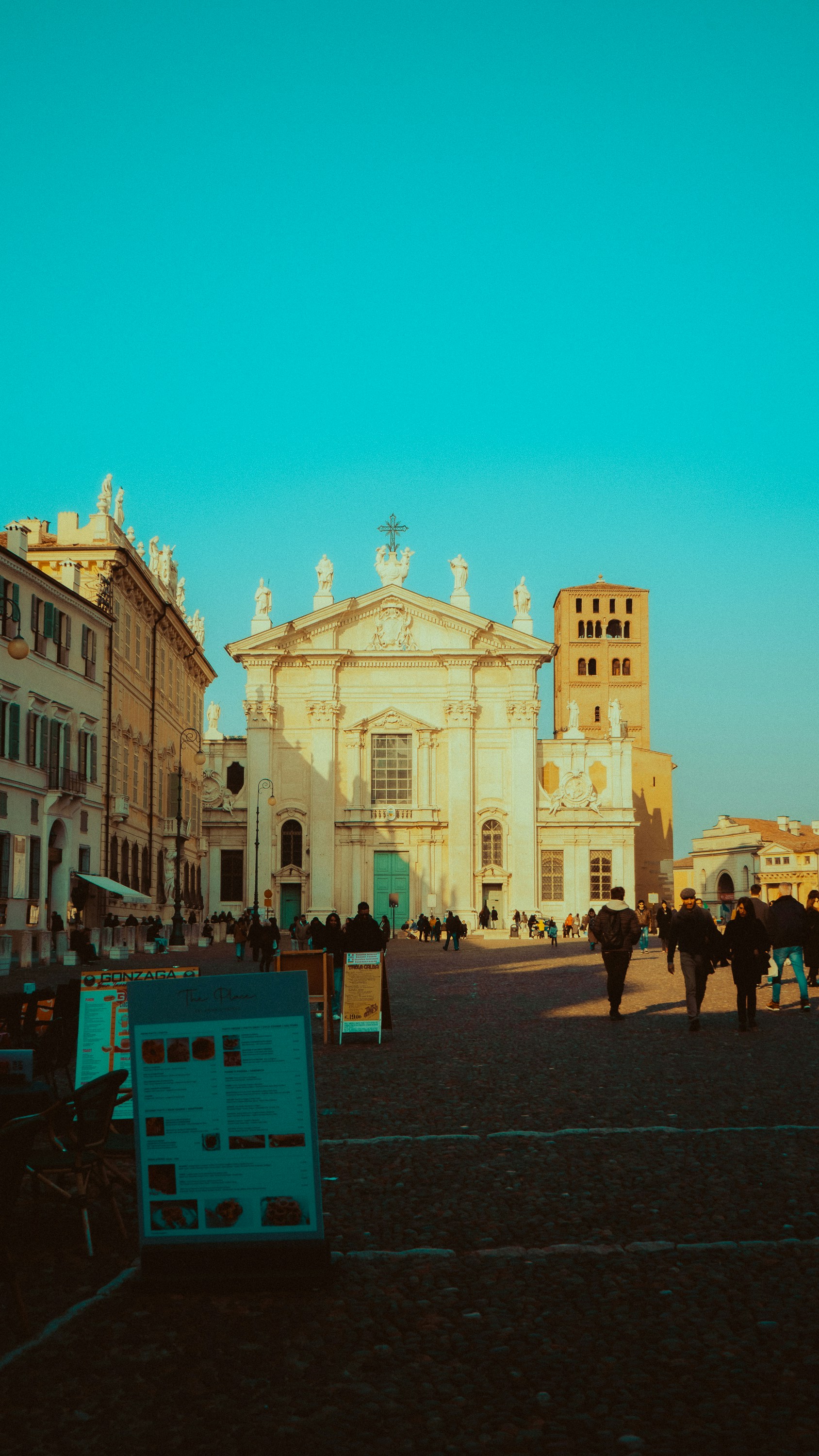 Photo by andreagiardini