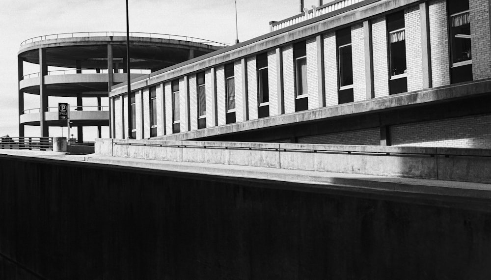 a black and white photo of a building