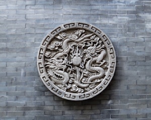 Sun Go Kong casting a protective circle of magic.