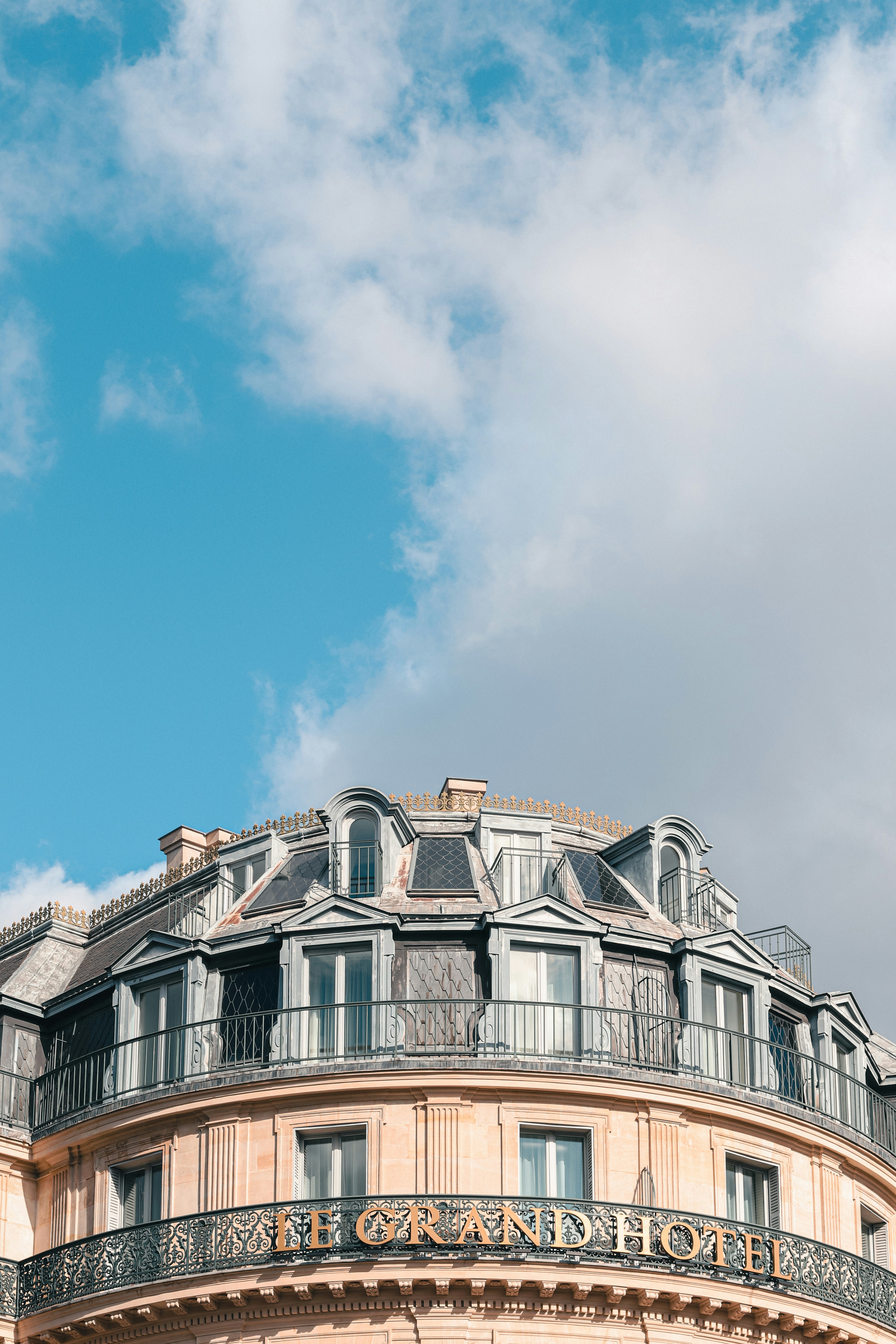 Photo by valentinlacoste