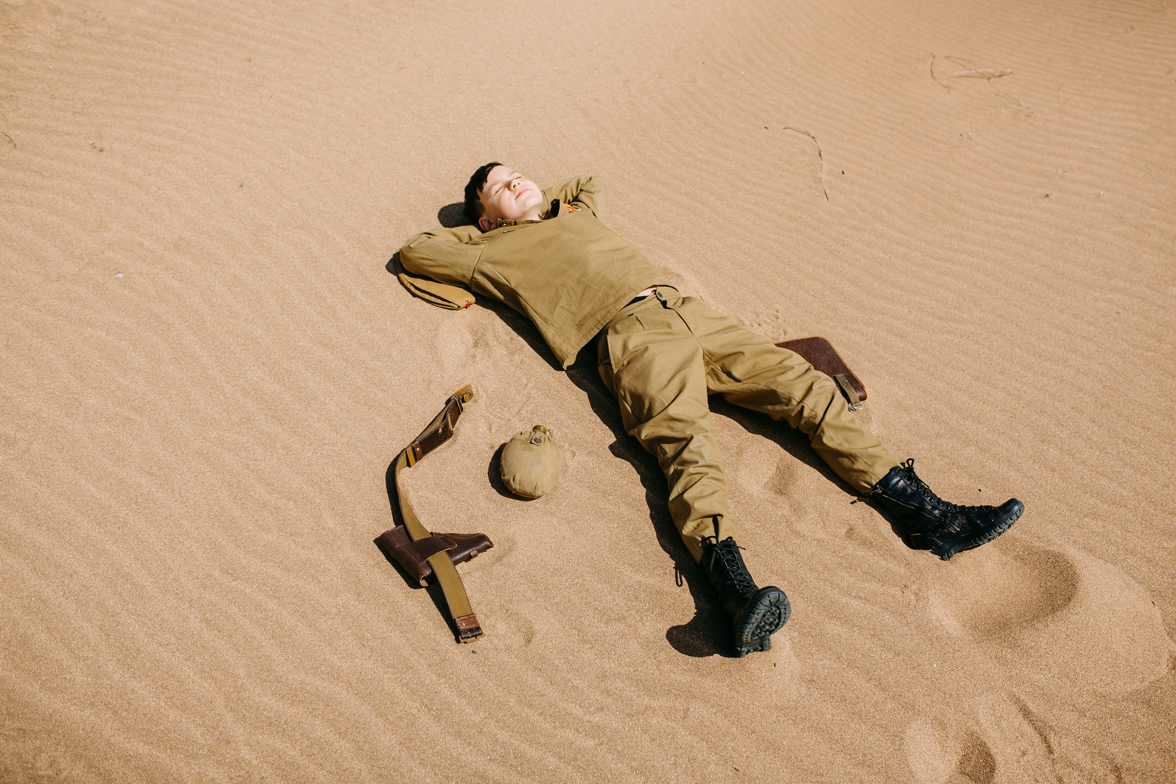 Why You Never Fall Asleep Around Your Fellow Soldiers