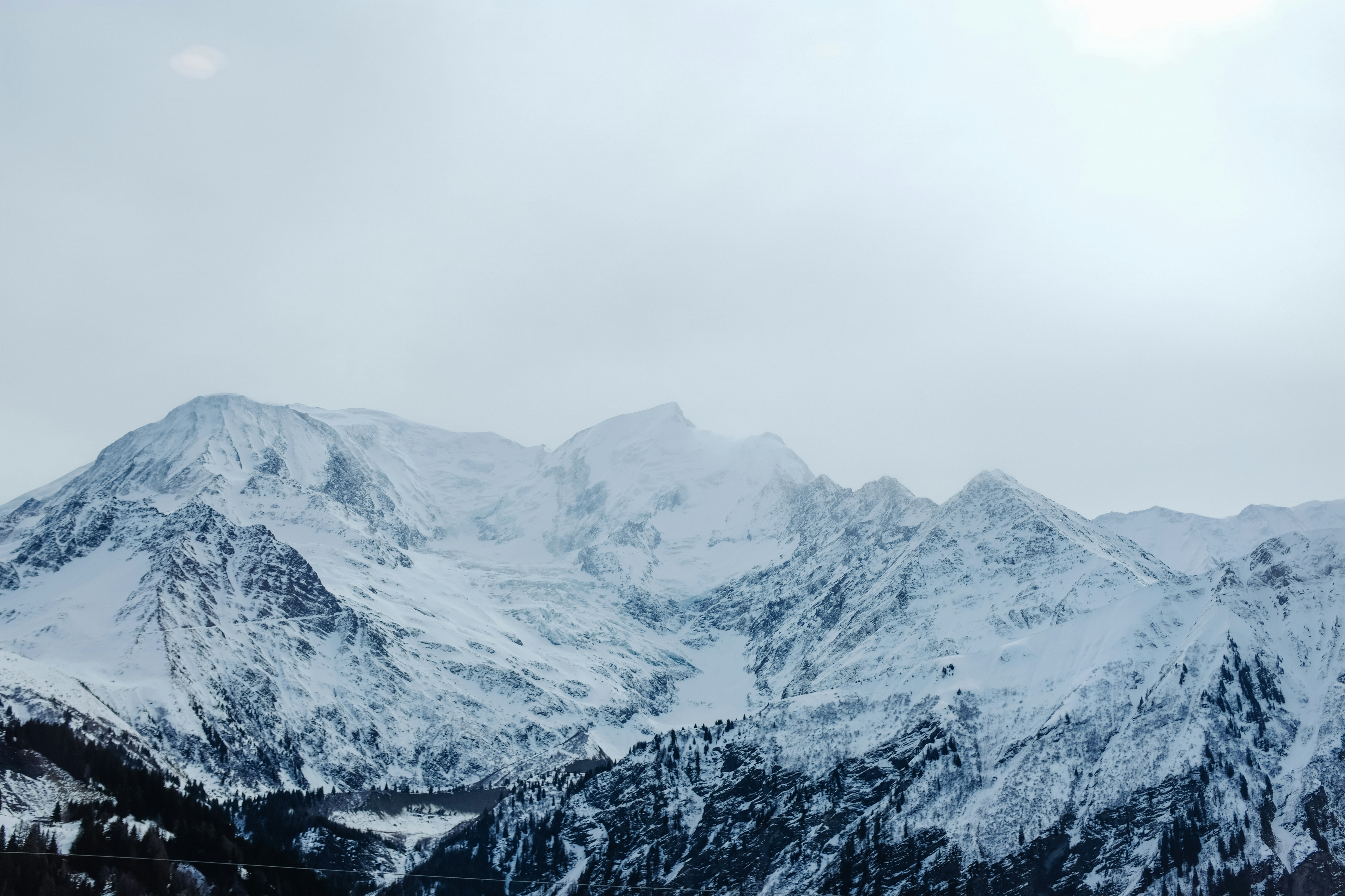 Photo by adrienolichon