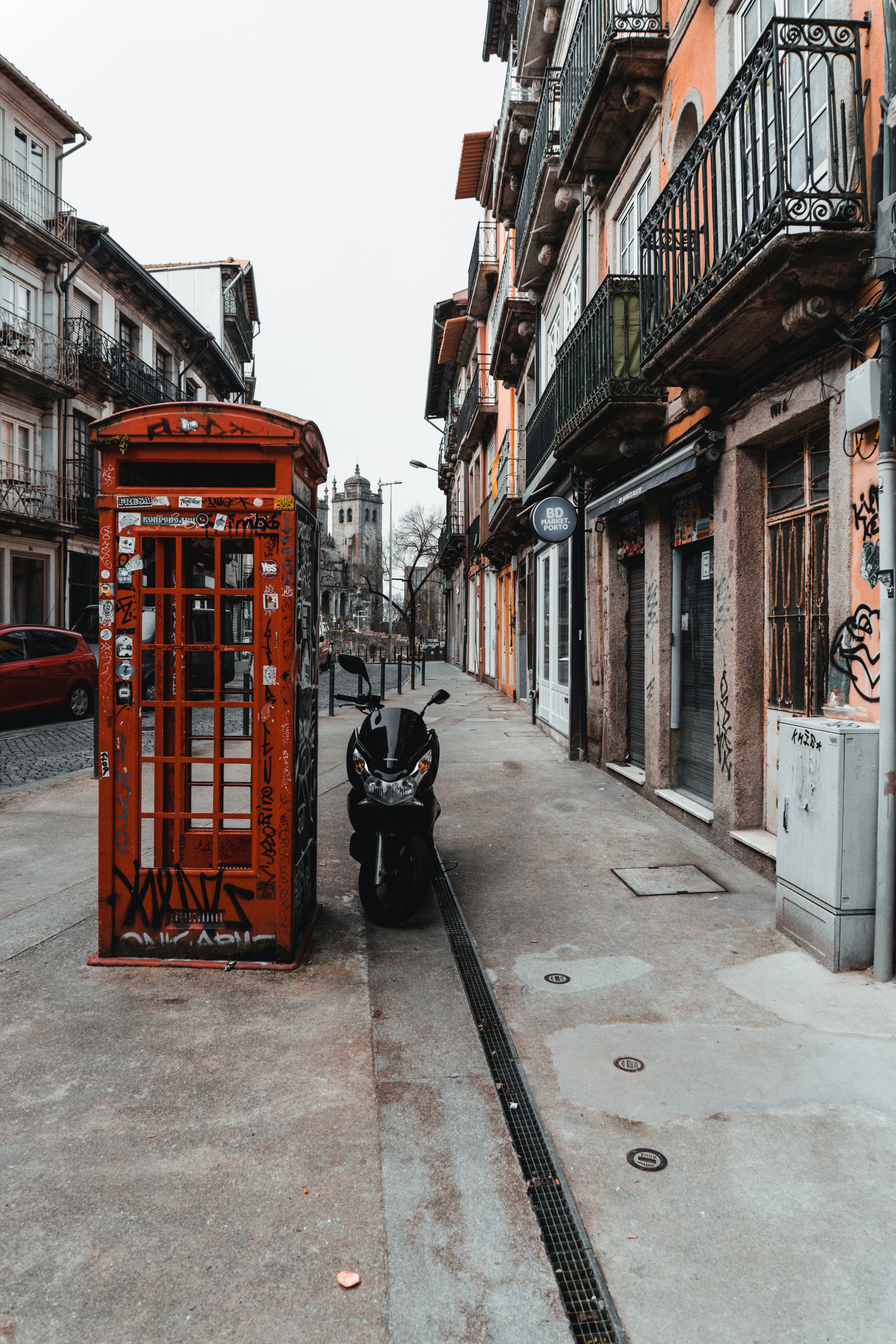 Island Connectivity: Azores and Madeira