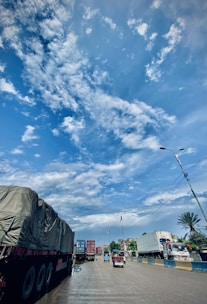 Close-up of a truck on Miami roads with clear blue skies, symbolizing smooth operations.