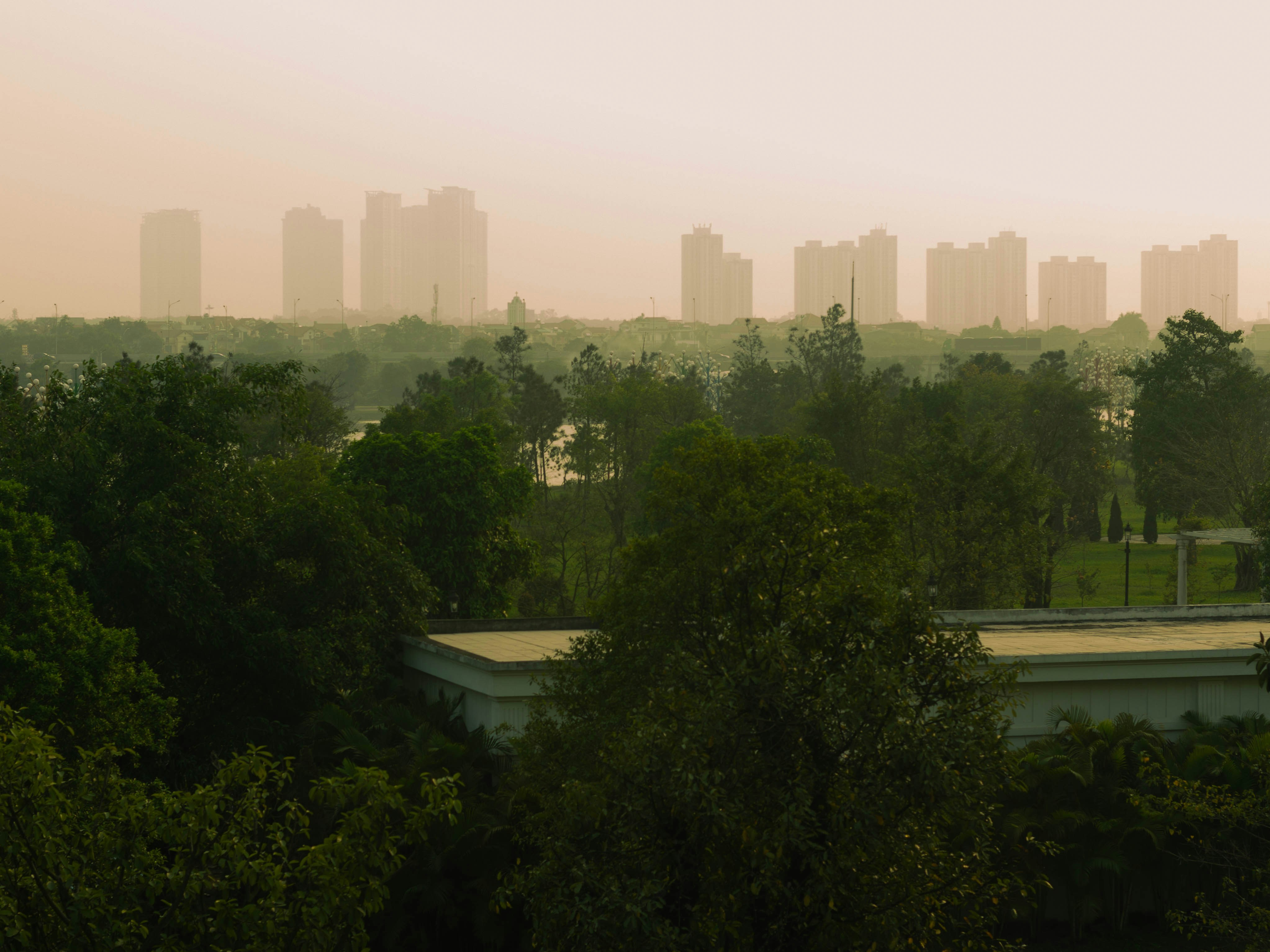 A view of a city from a distance photo – Free Building Image on Unsplash