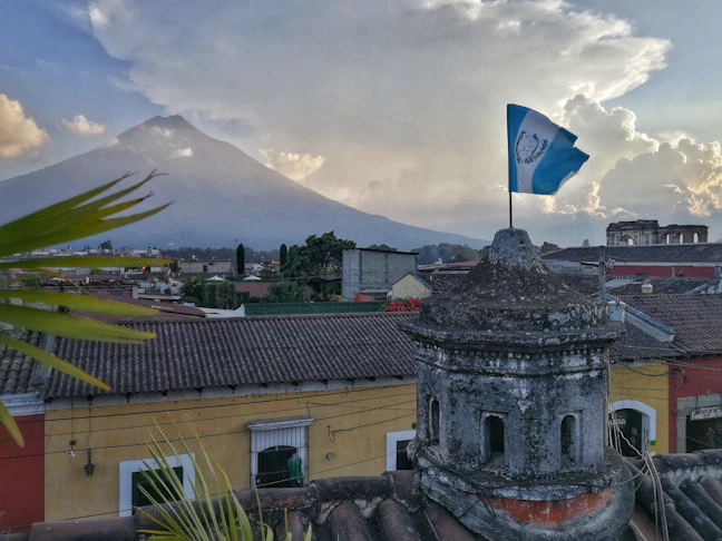 10-Day Guatemala Luxury Itinerary: Antigua, Atitlán & Tikal