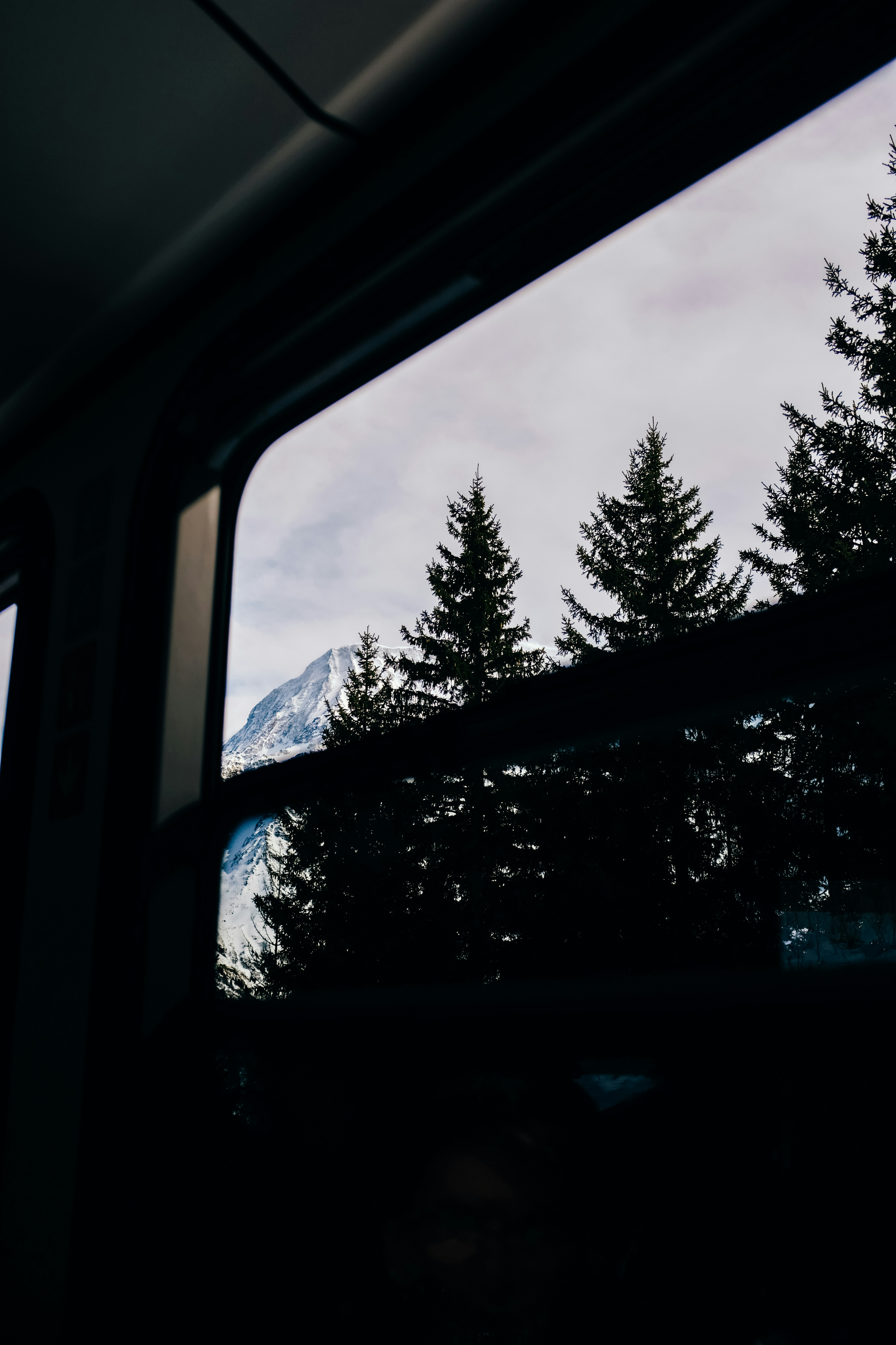 Photo by adrienolichon