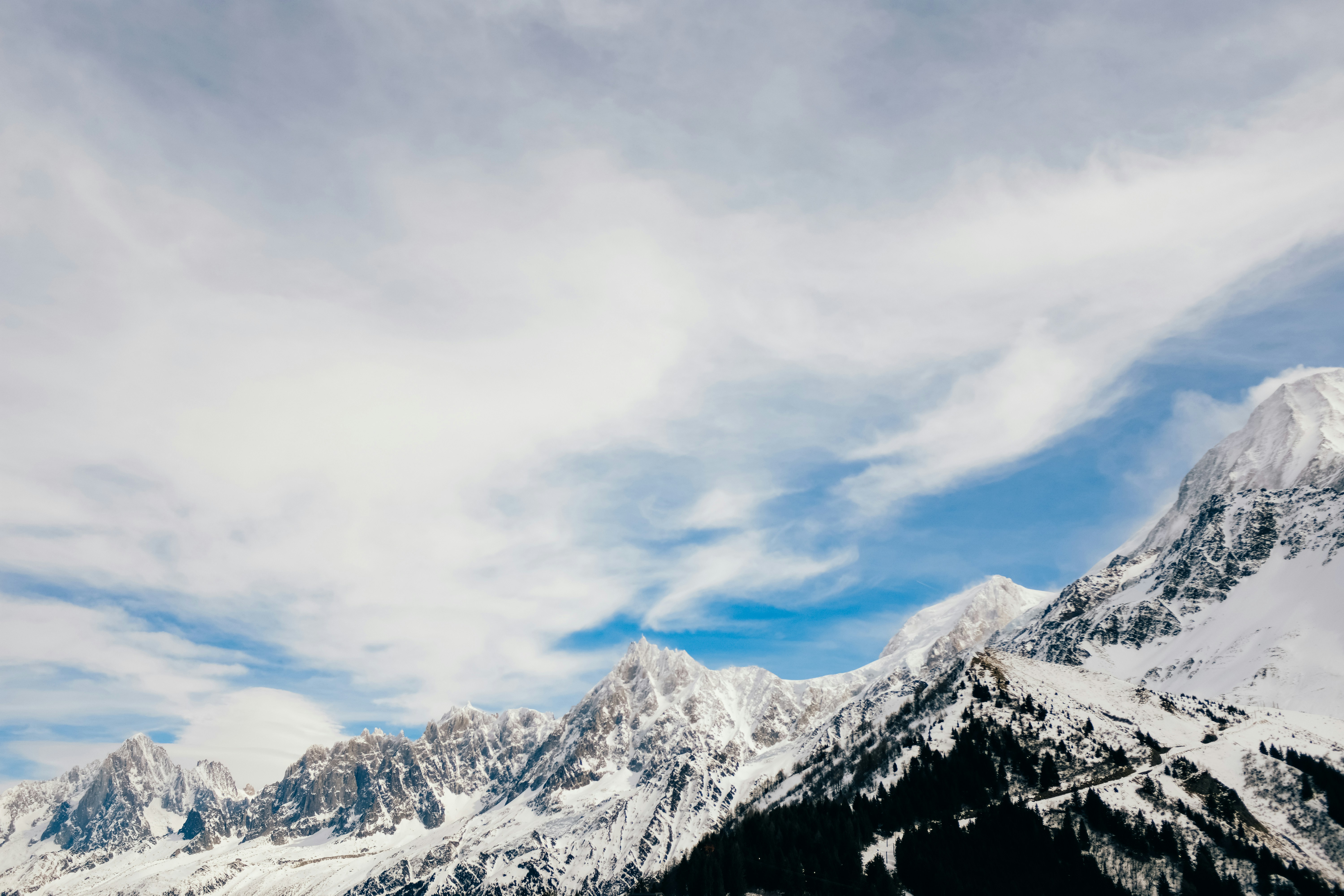 Photo by adrienolichon