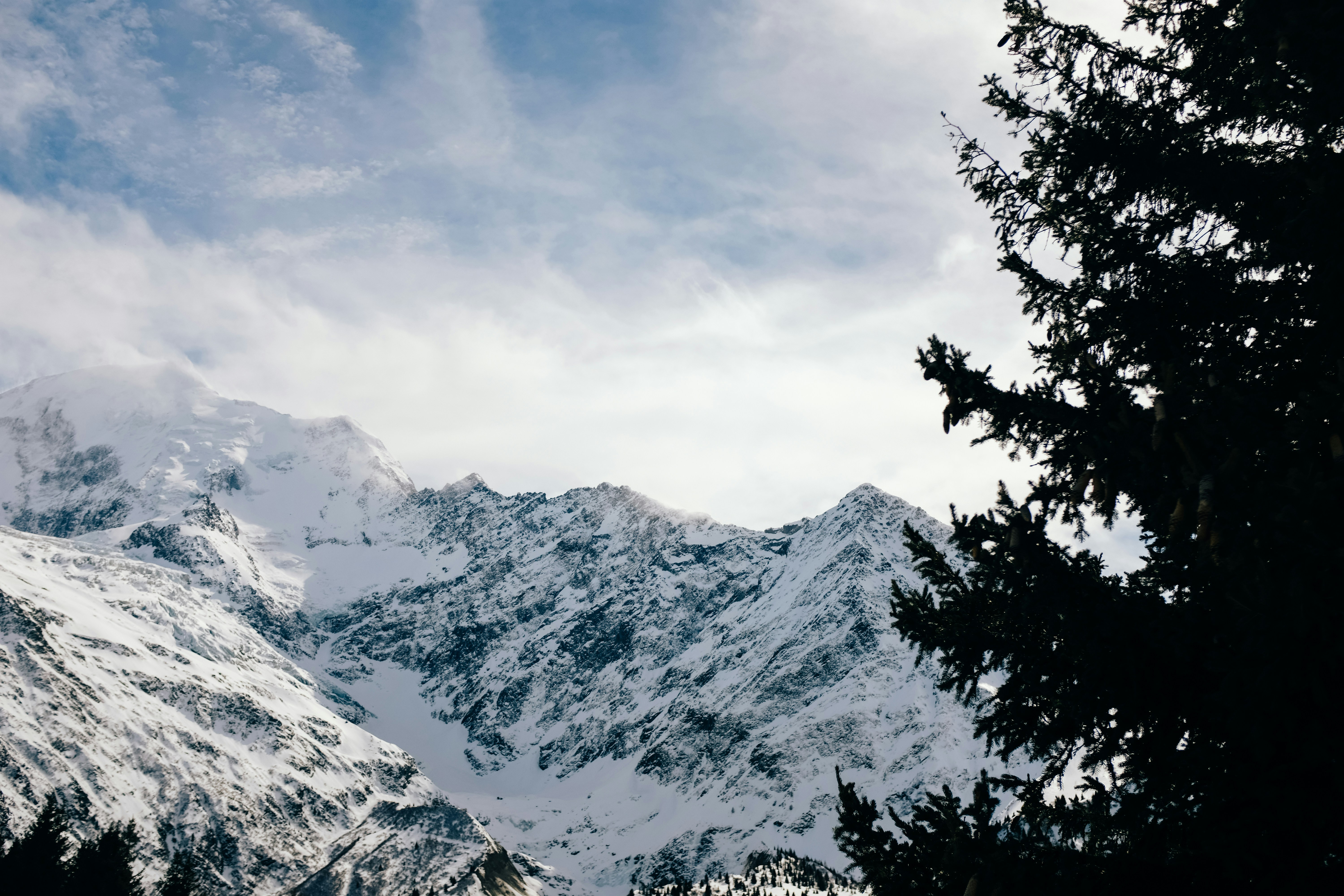 Photo by adrienolichon