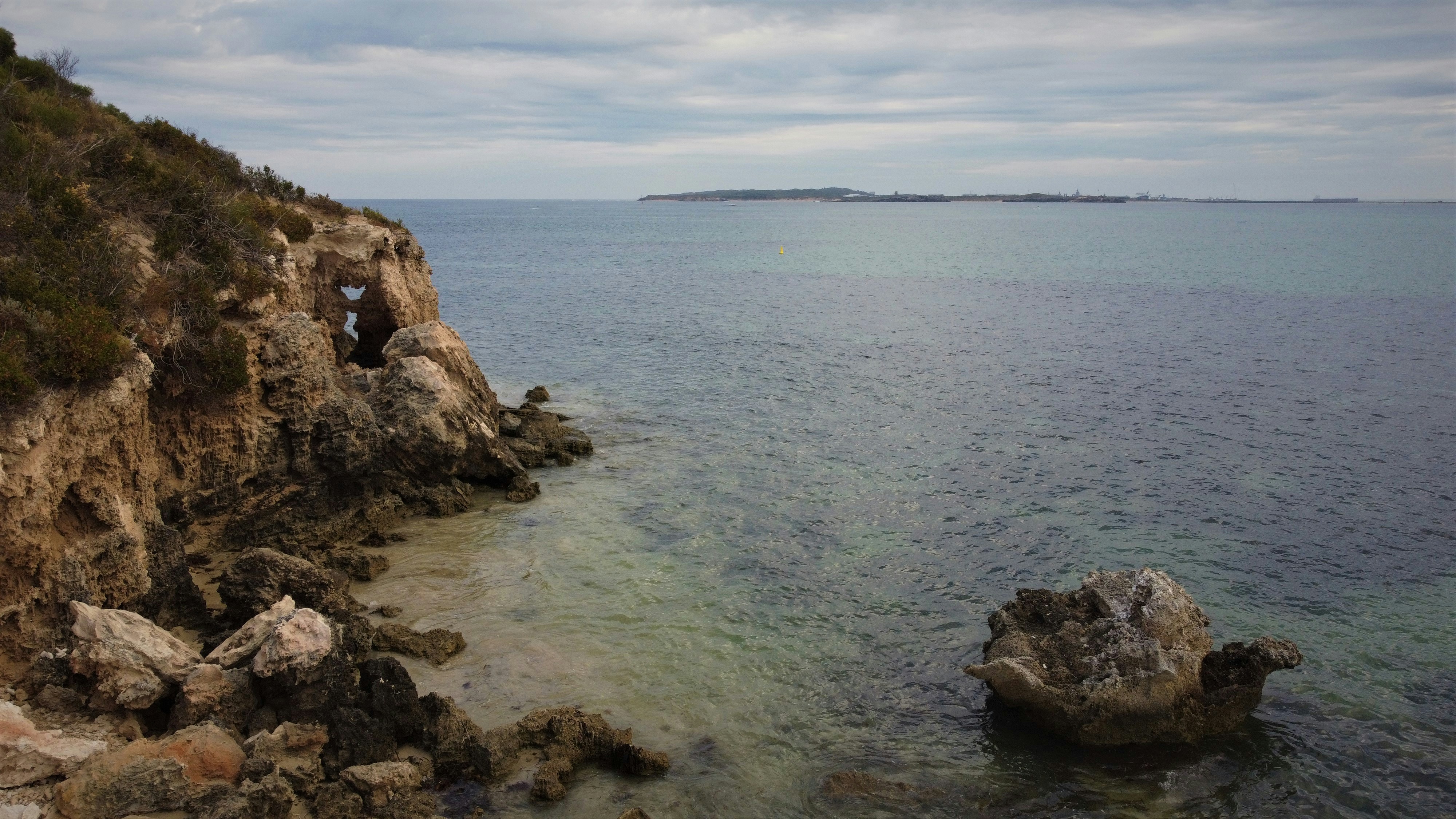 Photo by photoken123