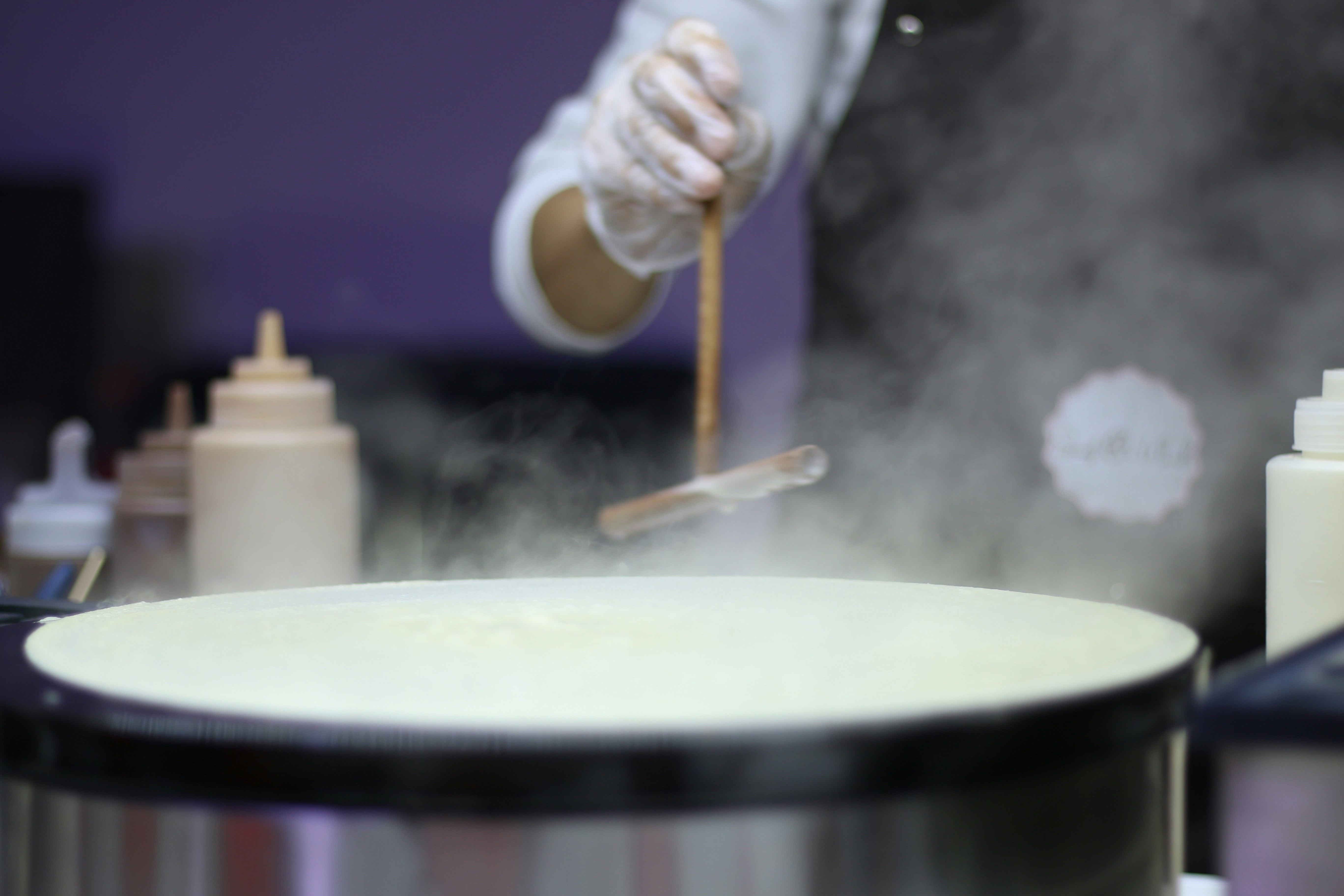 Proper alfredo sauce reheating technique on stovetop with low heat and gentle stirring - alfredo sauce recipe