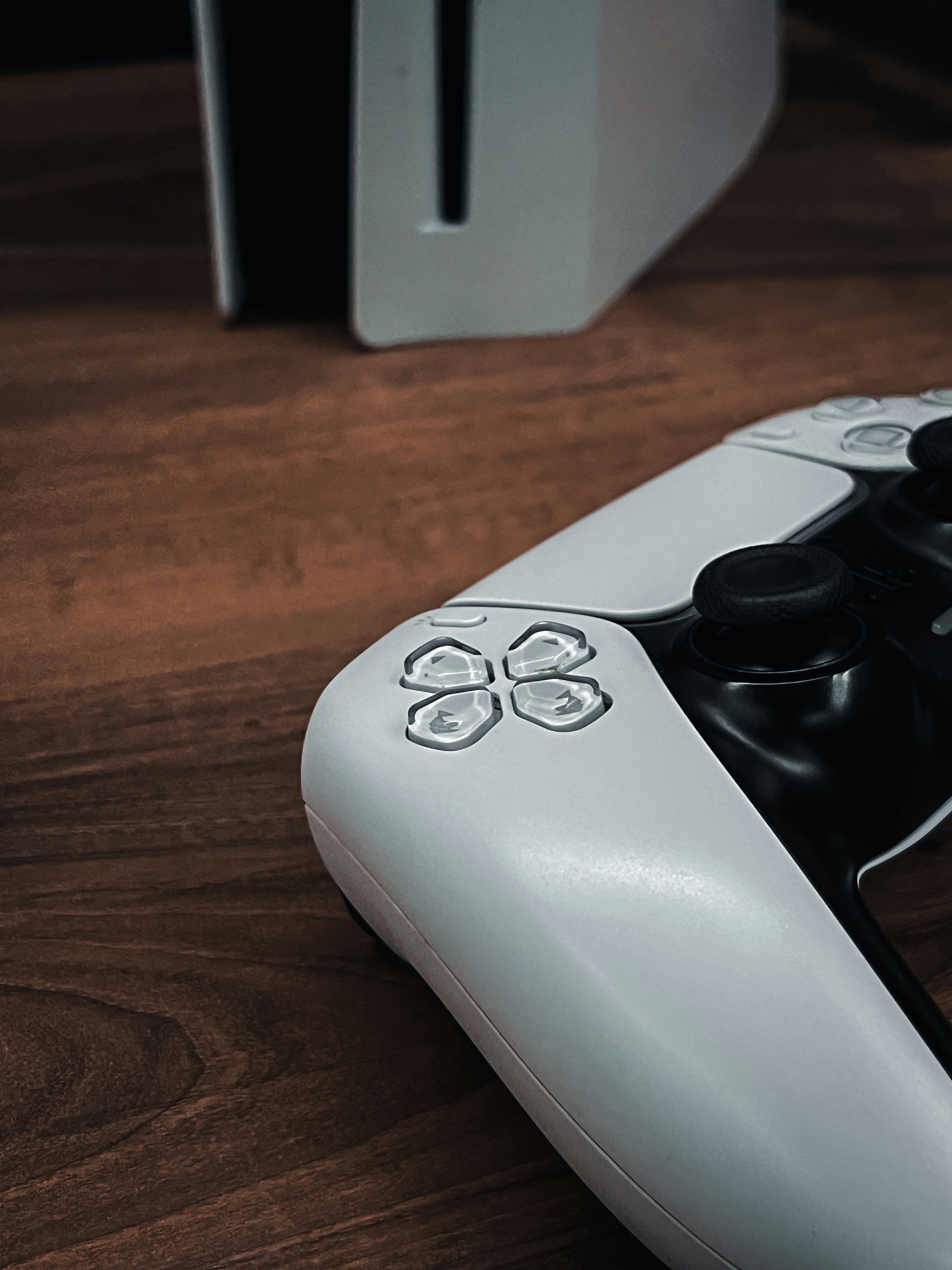 how does deepseek compare to traditional search engines like elasticsearch