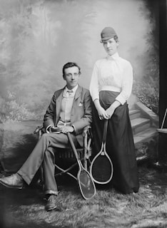 Historic black and white photo of a tennis match in Rio de Janeiro from the 1980s.
