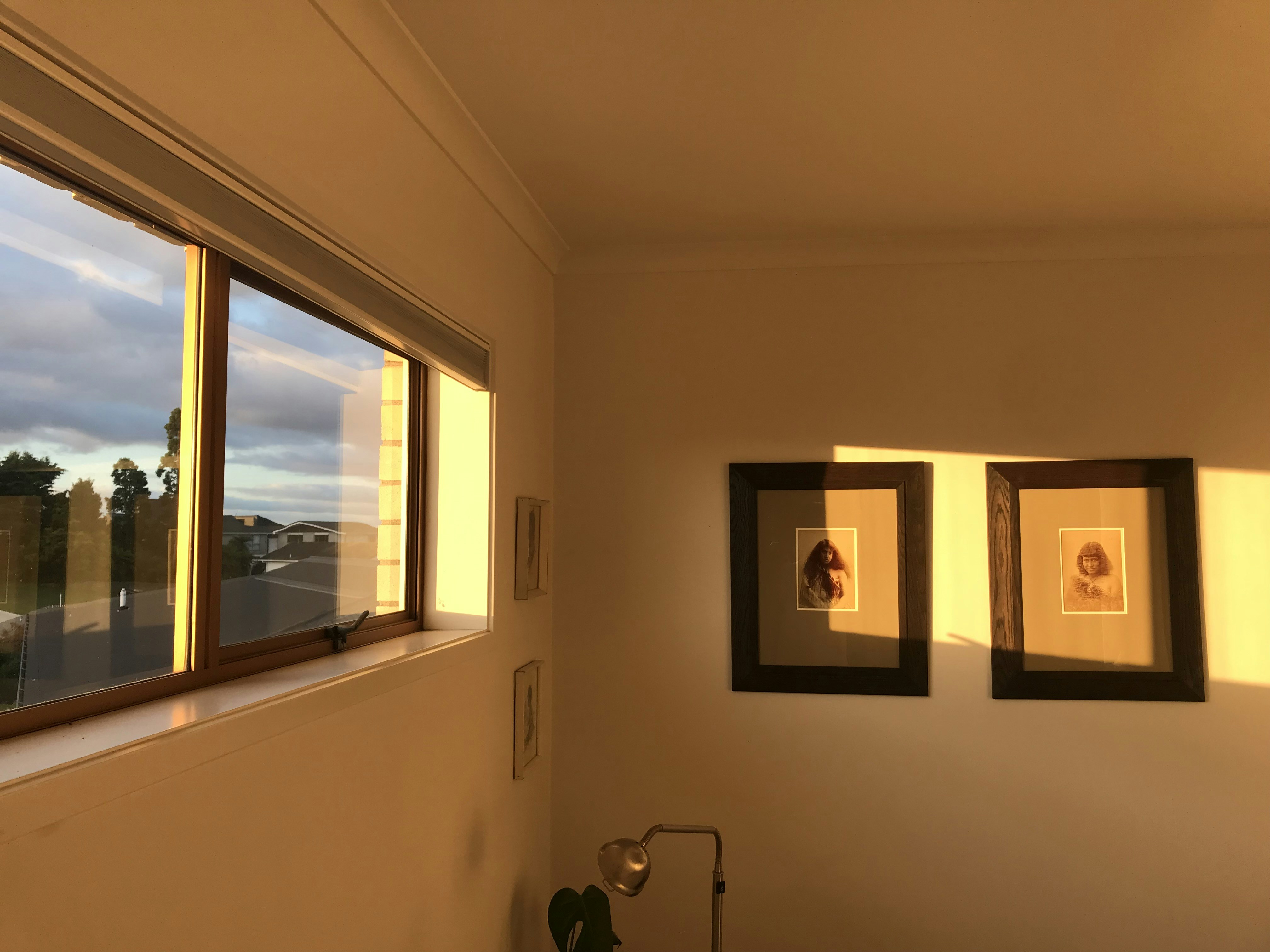 industrial bedroom wallpaper, wallpaper, Industrial Guest Room: Design & Organization Ideas 5