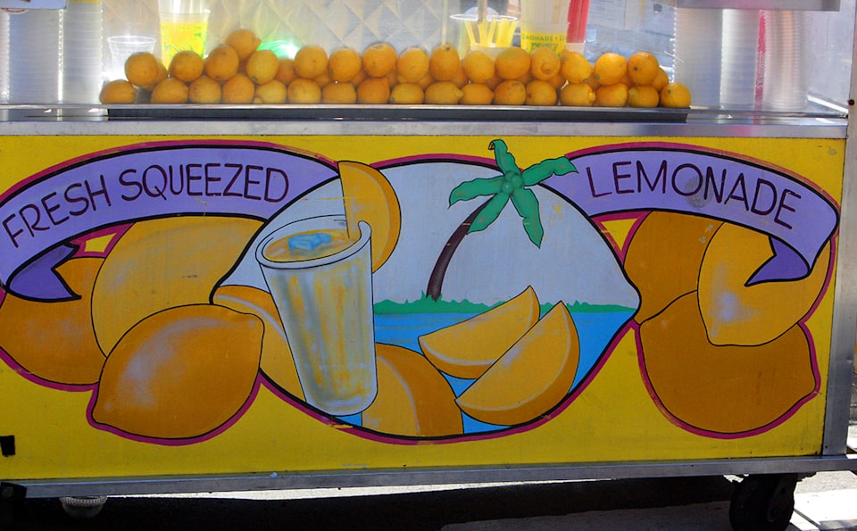 The 95:5 Rule Unveiled: A Lemonade Stand's Guide to B2B Marketing Success