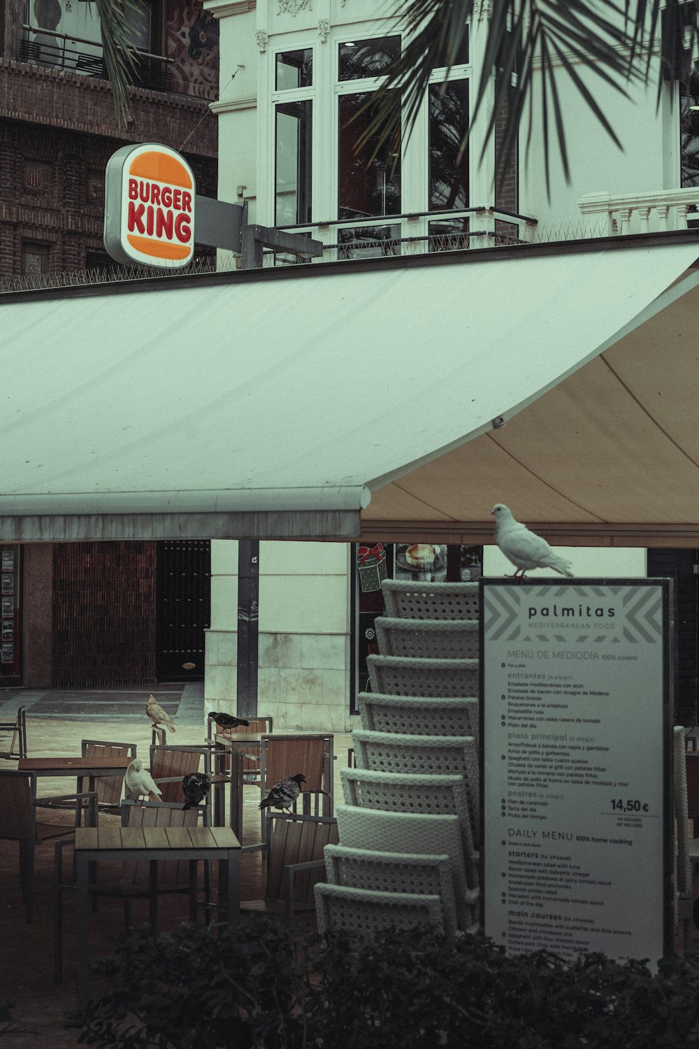 a restaurant with a sign that says burger king