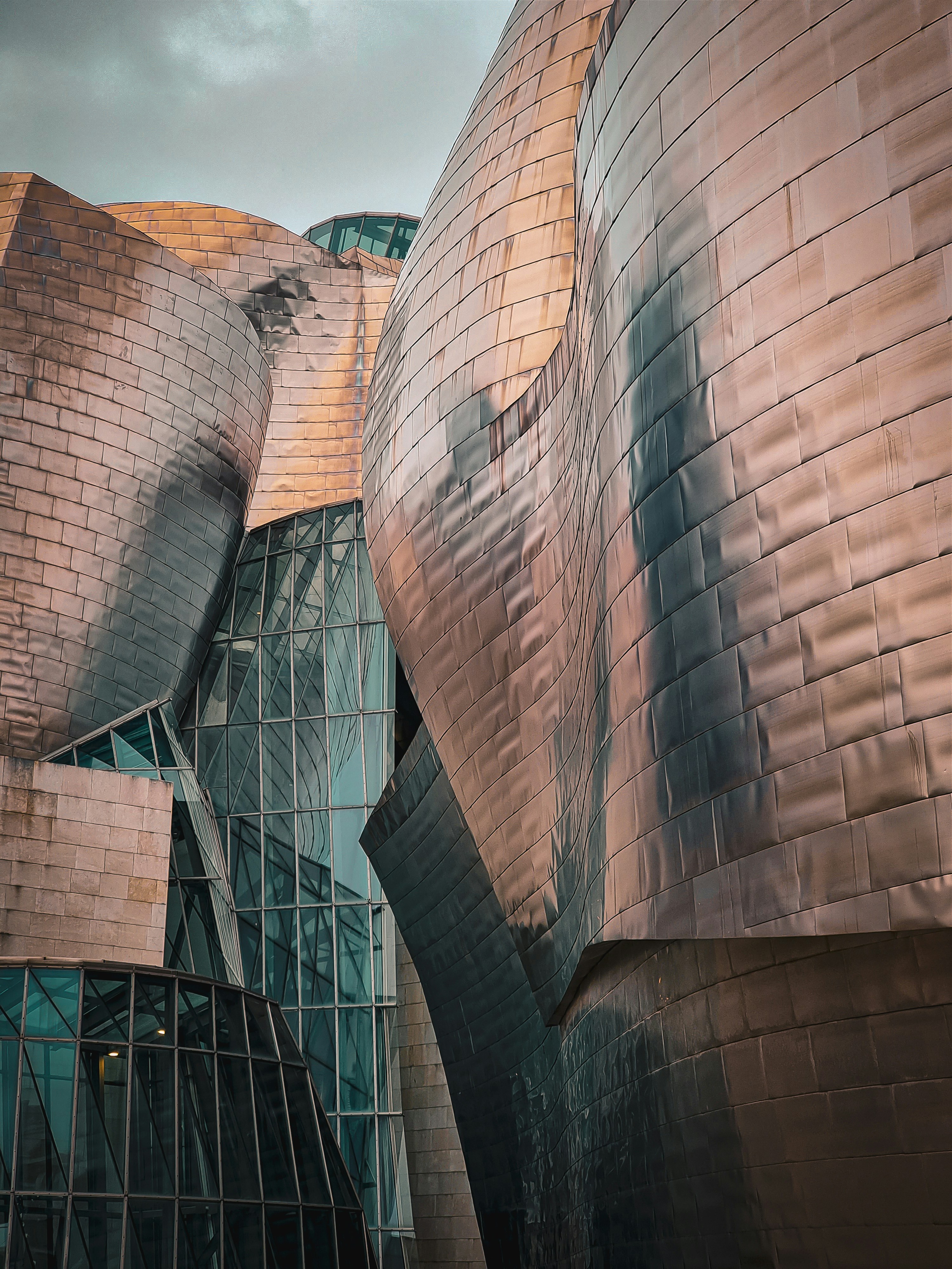 a building that has a bunch of metal structures on it