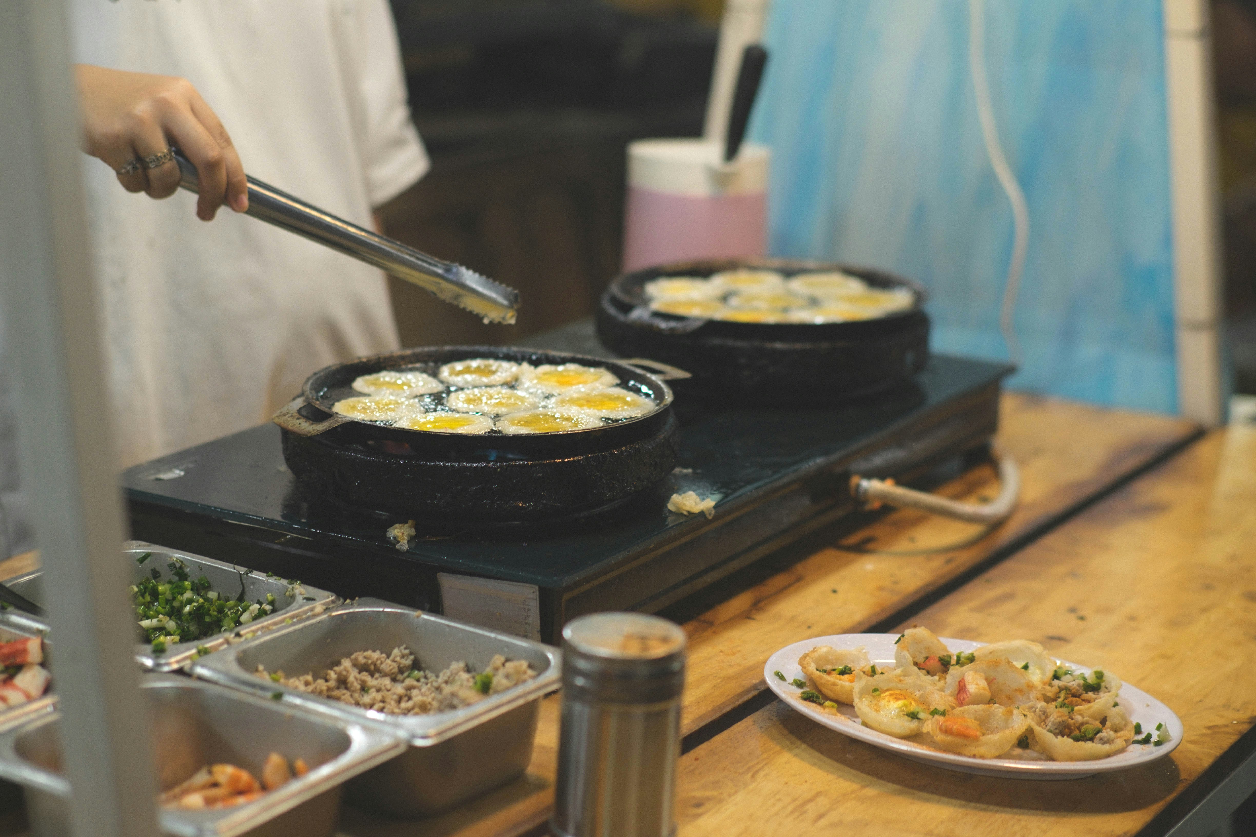 chef-attended omelet station at a wedding - brunch wedding catering maryland